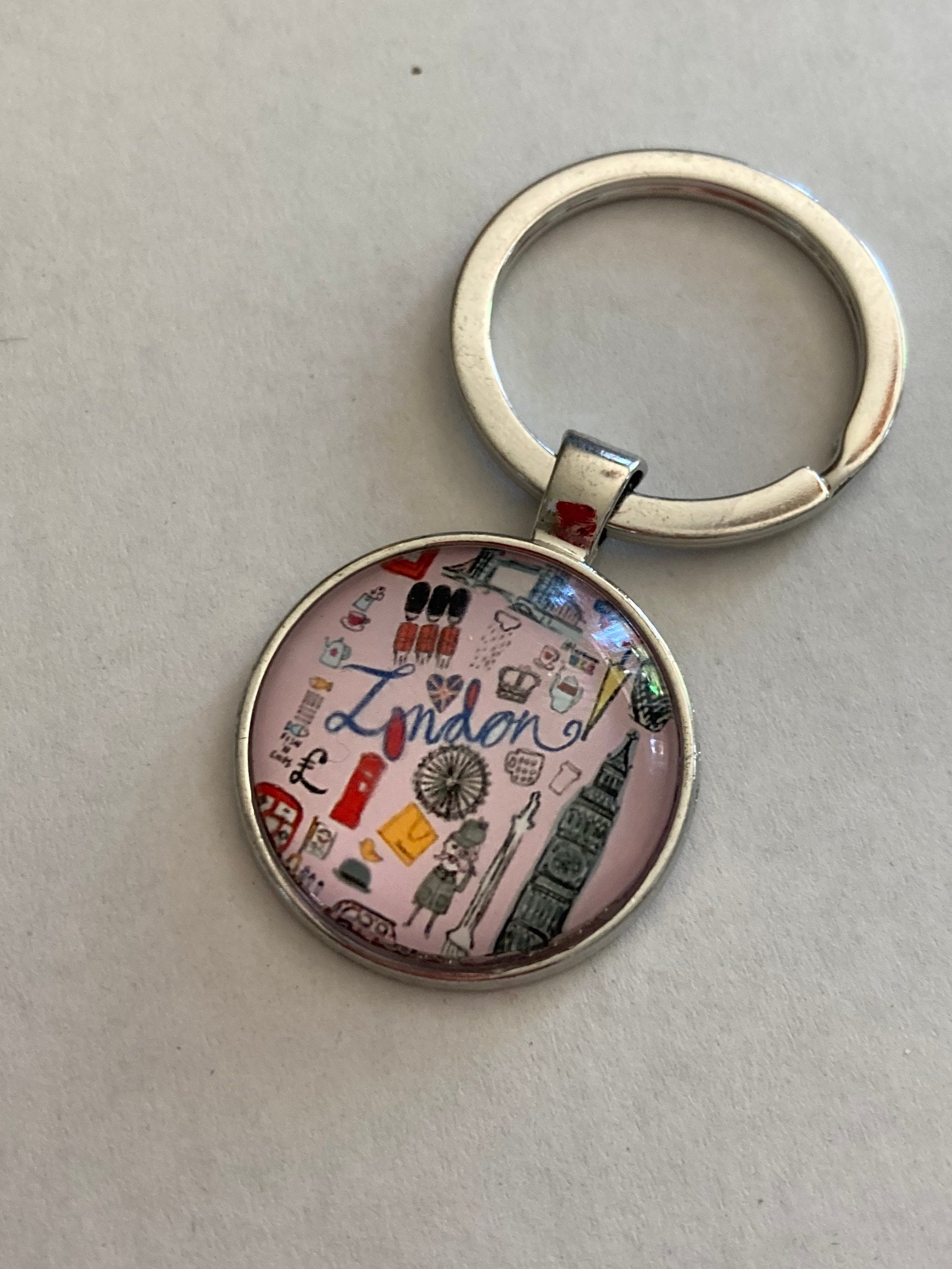 City of London silver tone pink keyring Union Jack uk souvenir