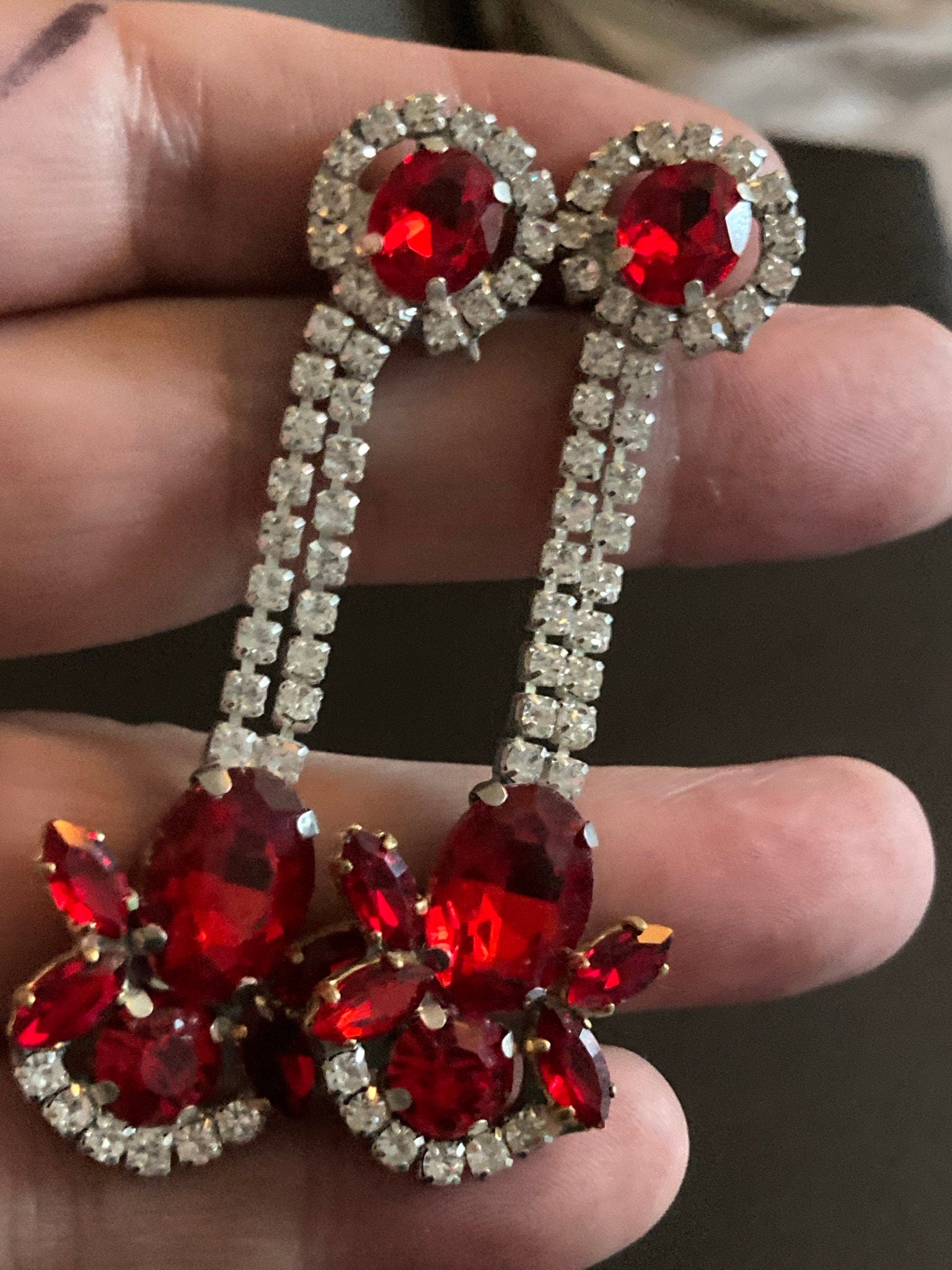 Vintage Czech Rhinestone Long ruby red Diamante Drop Earrings pierced