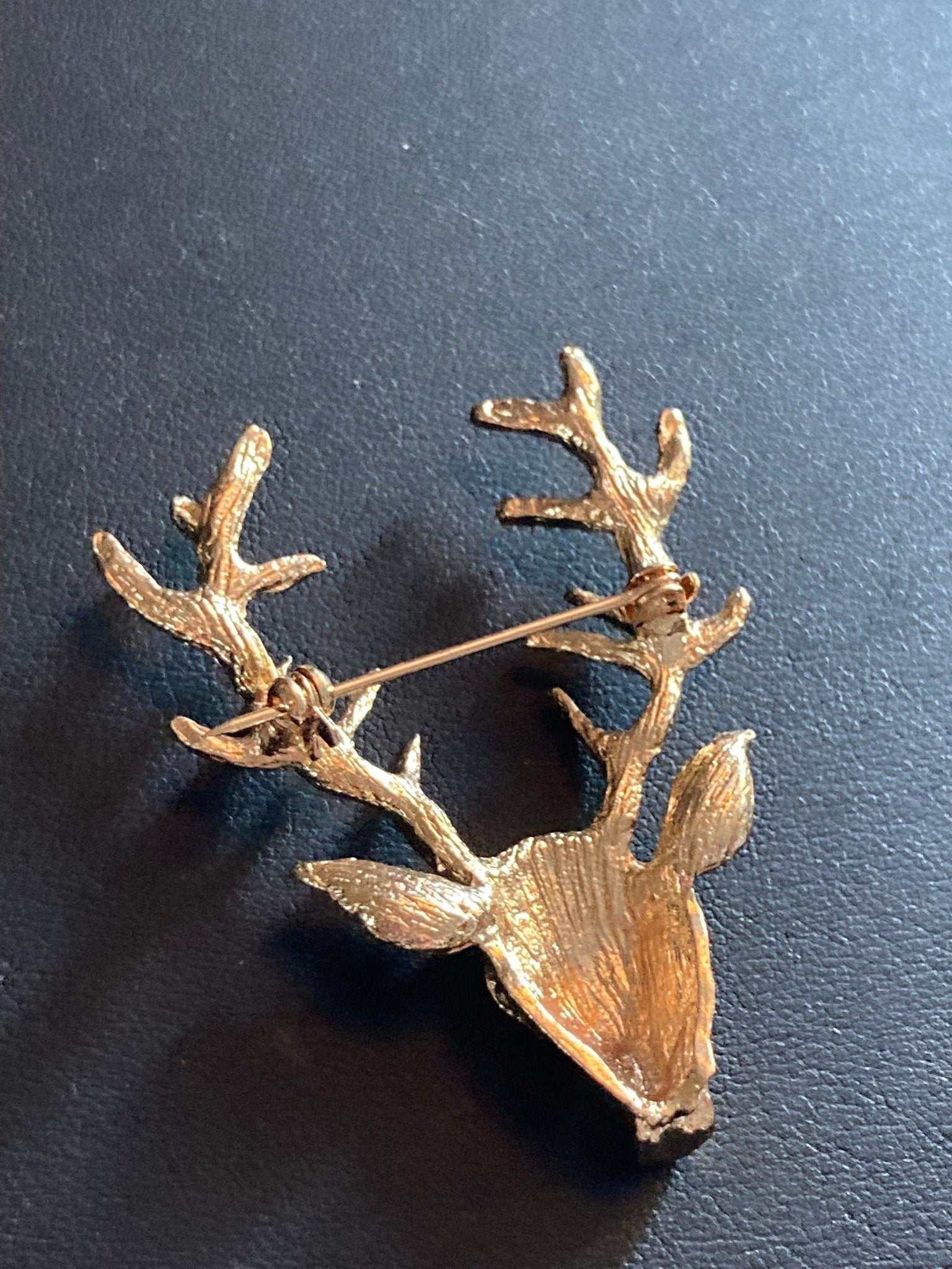 Retro gold Tone stag or reindeer brooch Scottish highlands