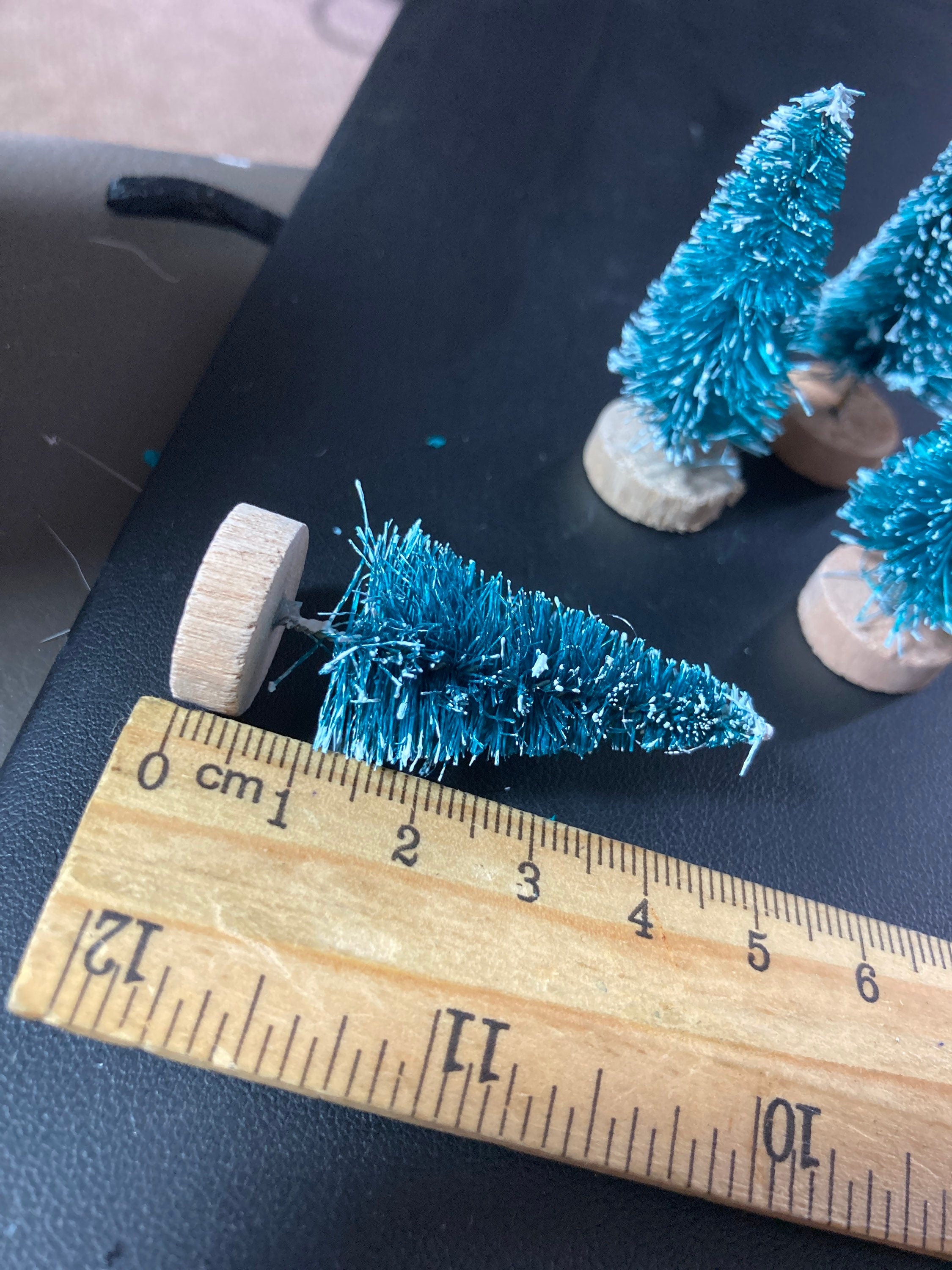 5 pieces 4cm dark green snow topped bristle brush miniature Christmas tree cake toppers decorations dolls house fairy gardens
