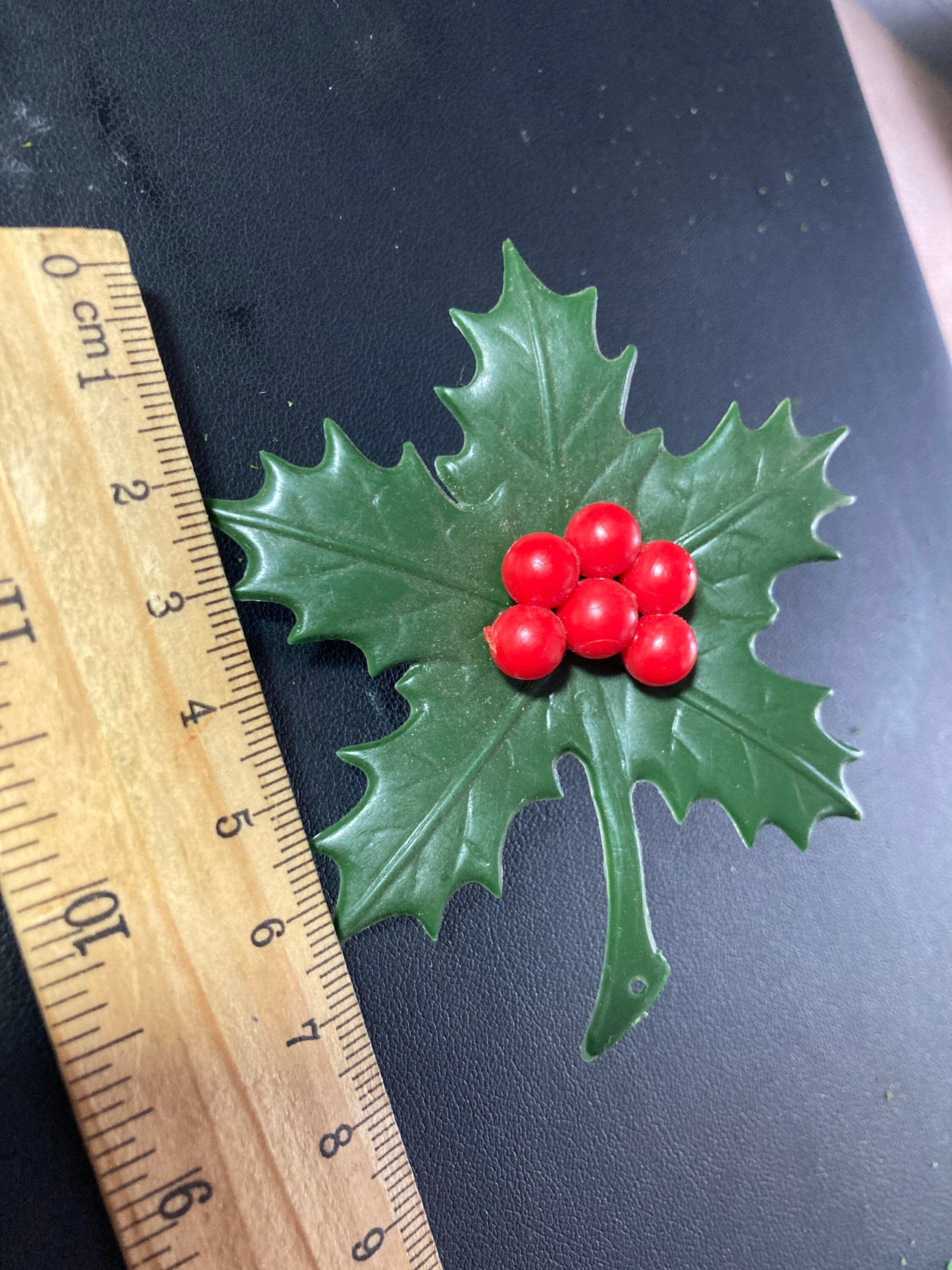 green large 8cm sprig of HOLLY LEAVES BERRIES plastic cake topper decoration