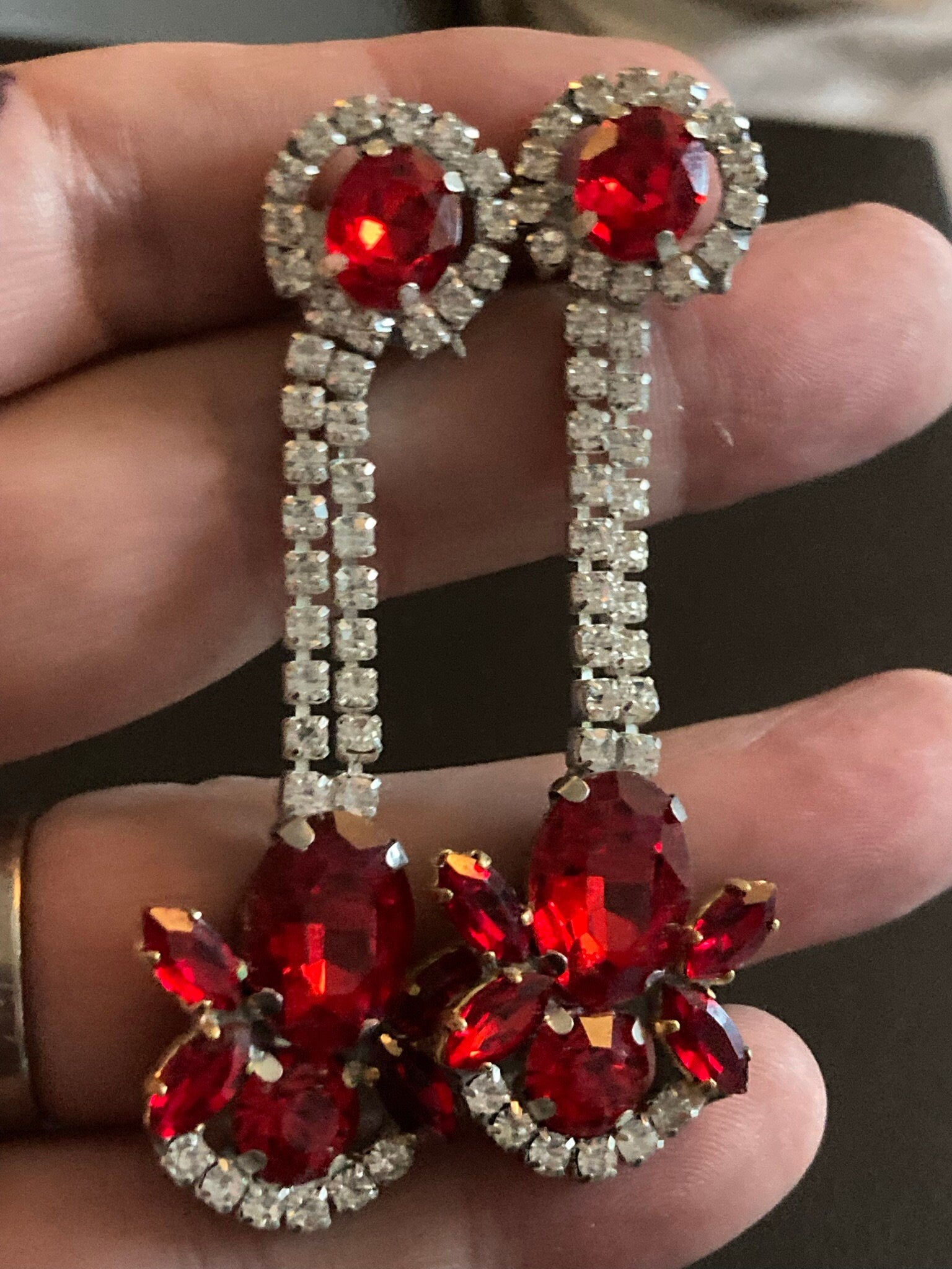 Vintage Czech Rhinestone Long ruby red Diamante Drop Earrings pierced