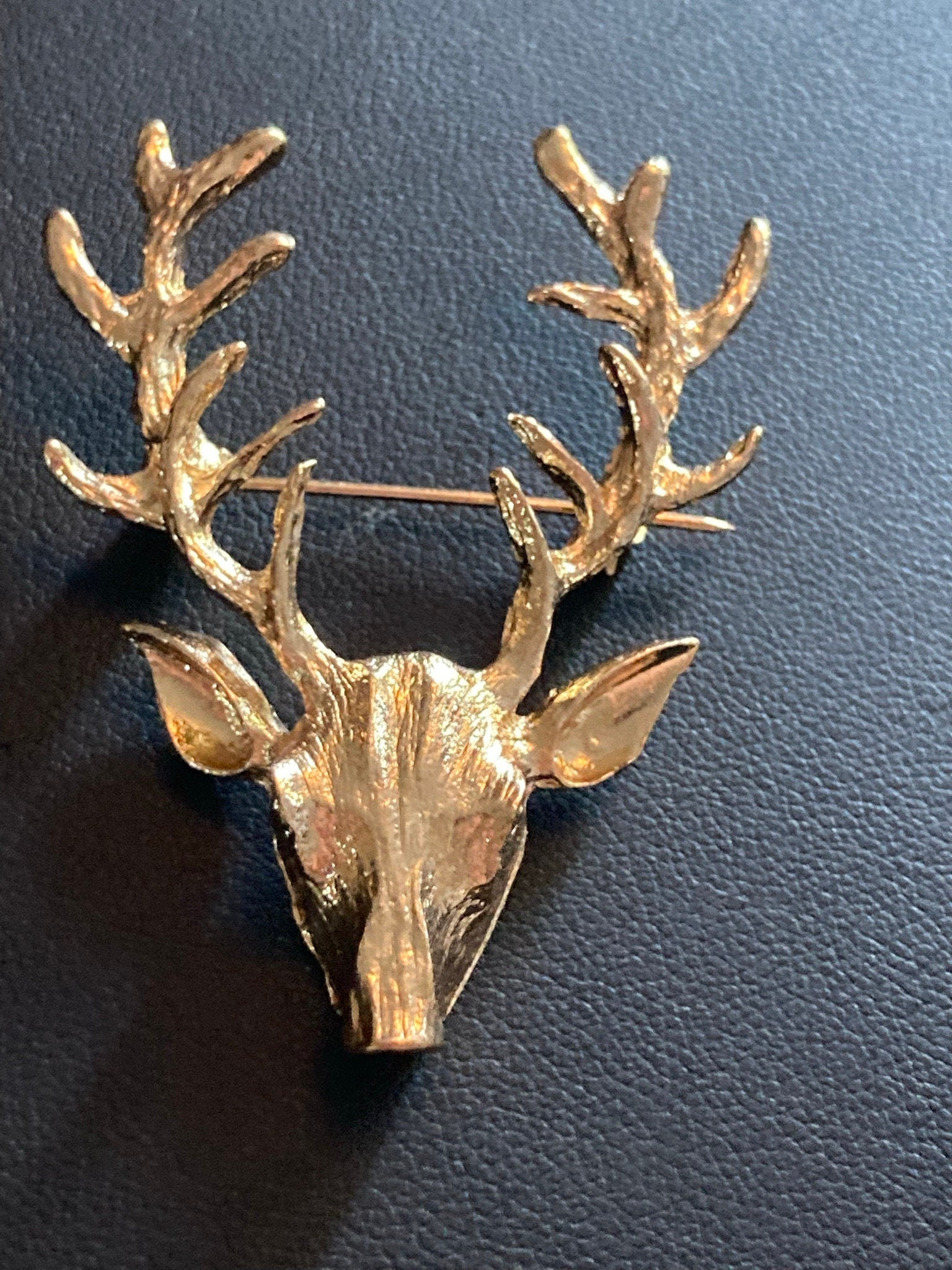 Retro gold Tone stag or reindeer brooch Scottish highlands