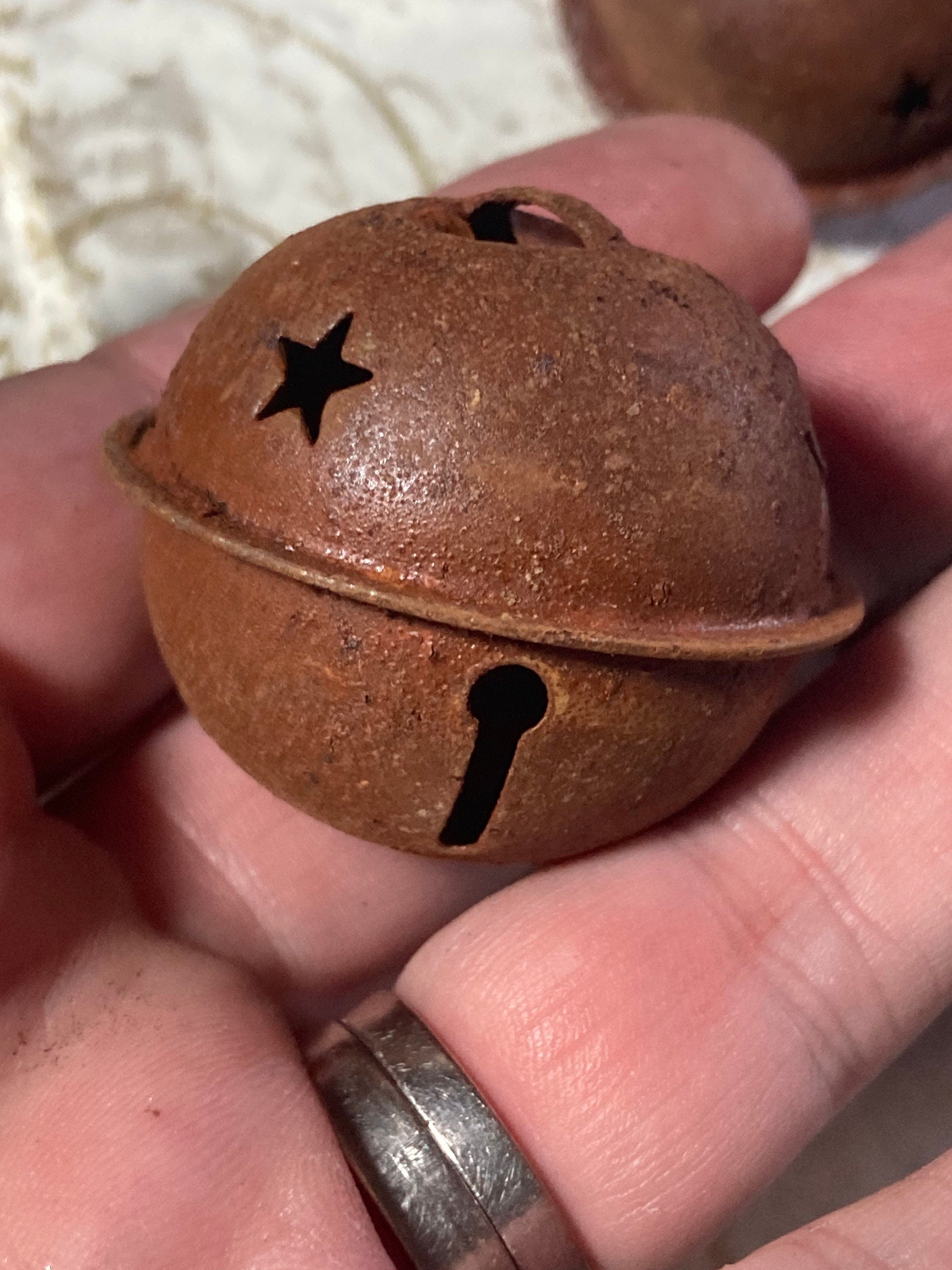 3 Rusty Brass Jingle Bells: 3.5cm Christmas Craft Bells