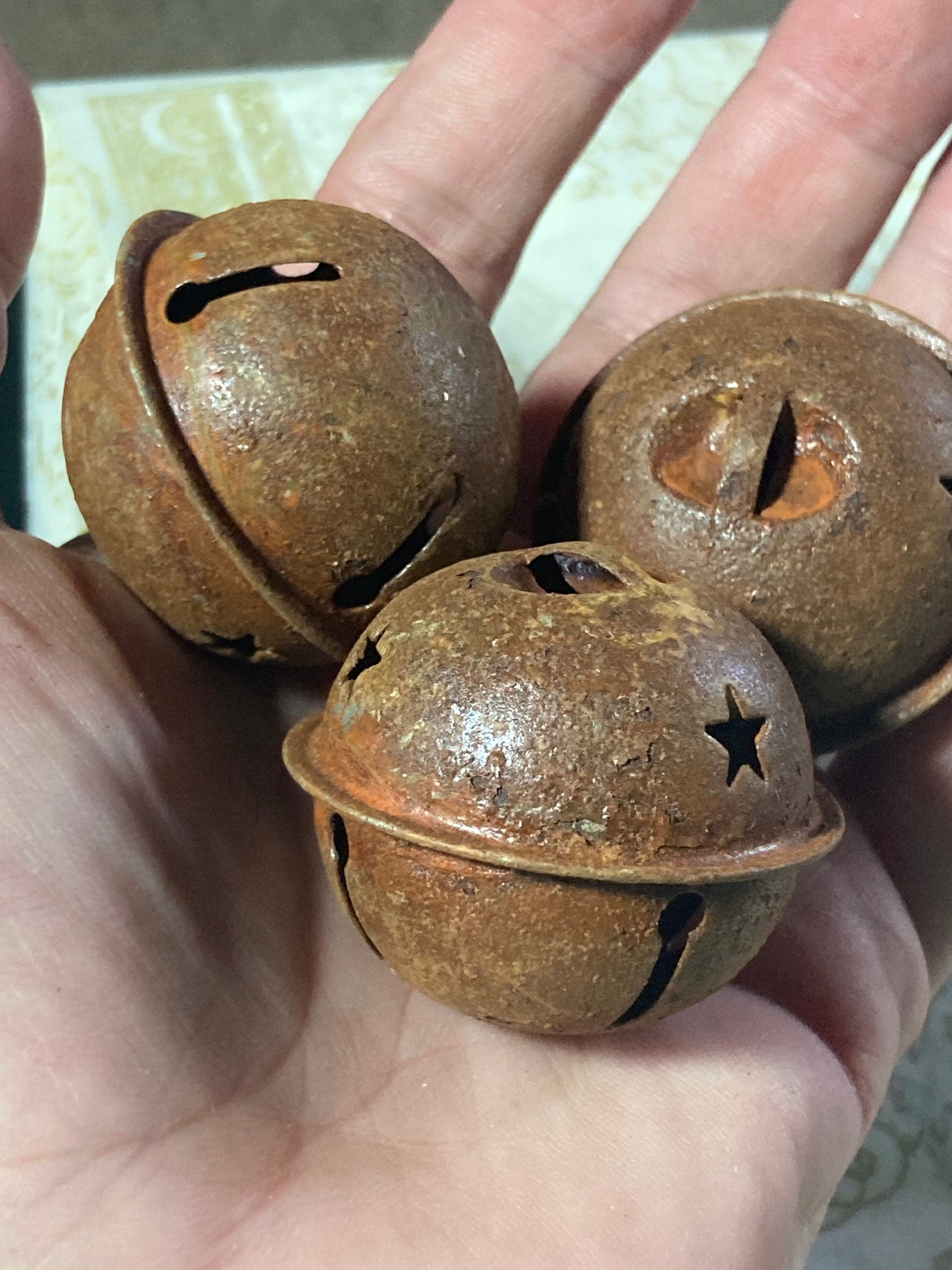 3 Rusty Brass Jingle Bells: 3.5cm Christmas Craft Bells