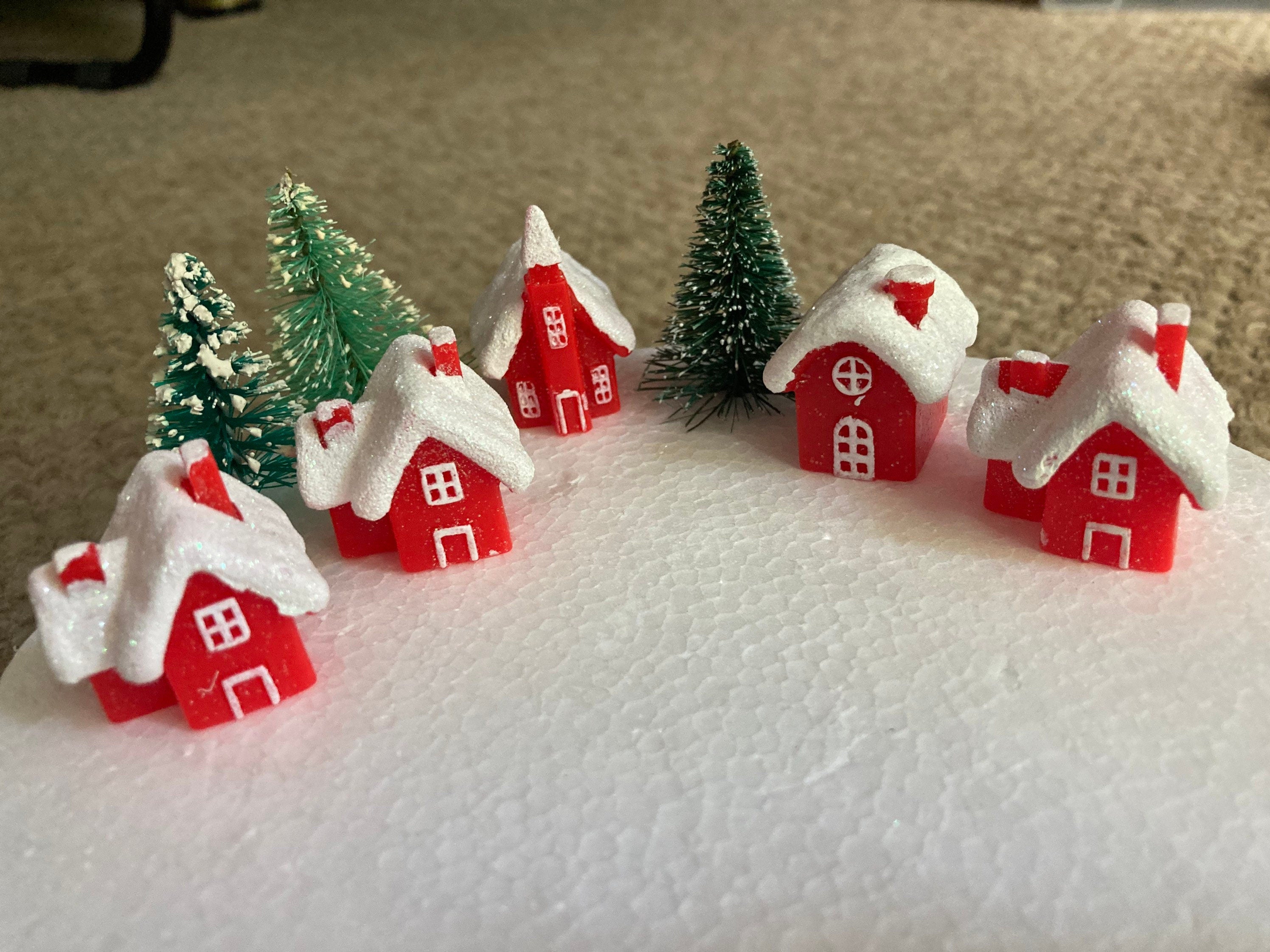 new 1 x miniature plastic red chalet house Christmas cake topper