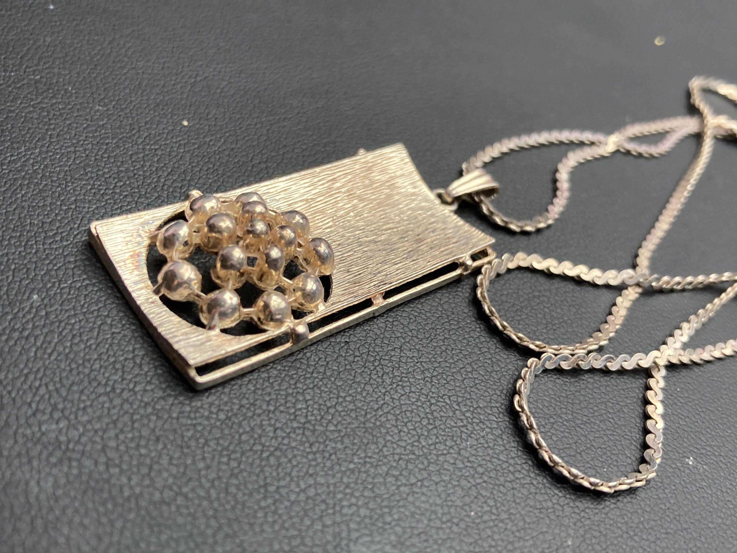 Signed K&L Sterling silver 925 modernist abstract pendant necklace