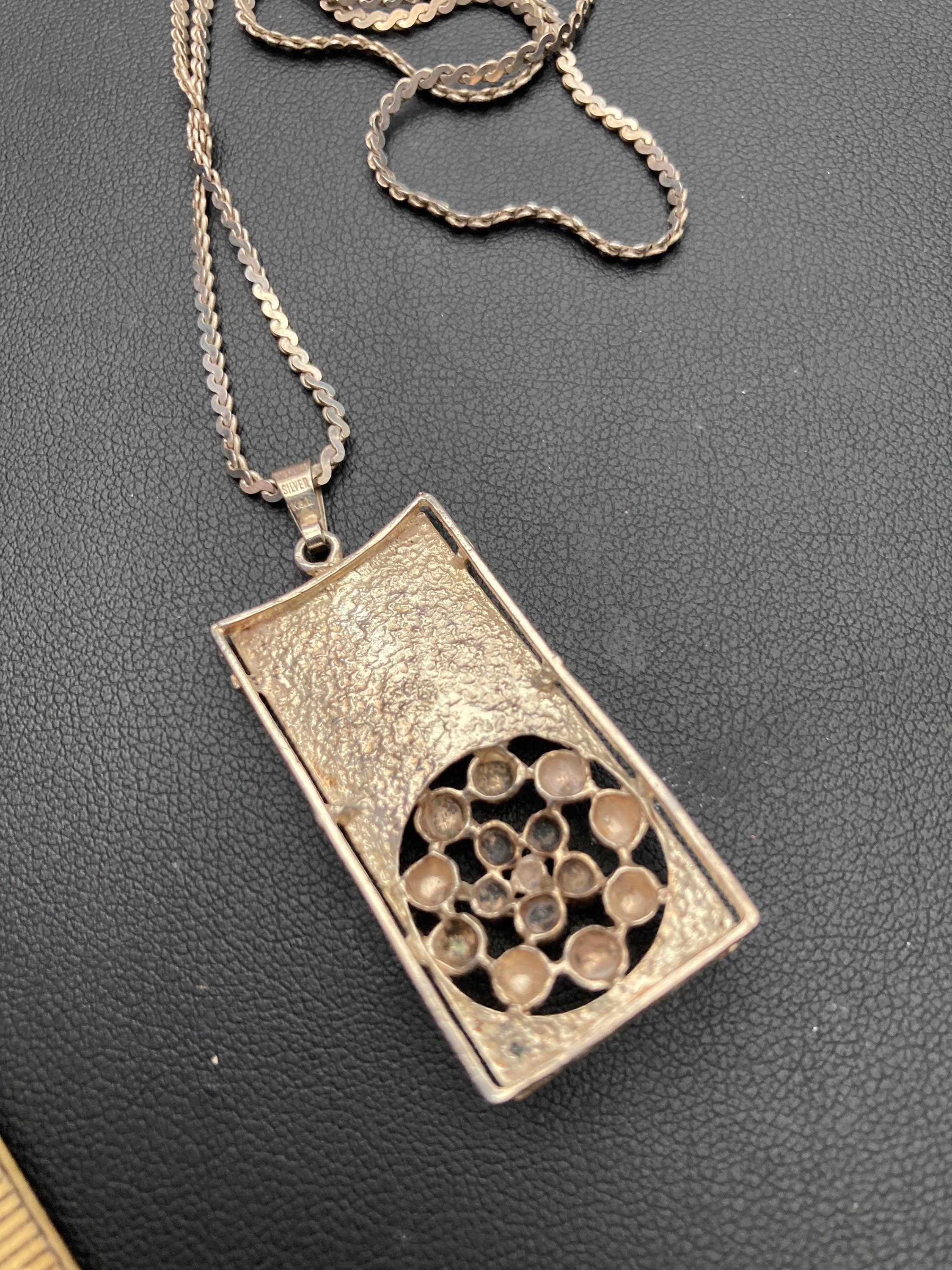 Signed K&L Sterling silver 925 modernist abstract pendant necklace