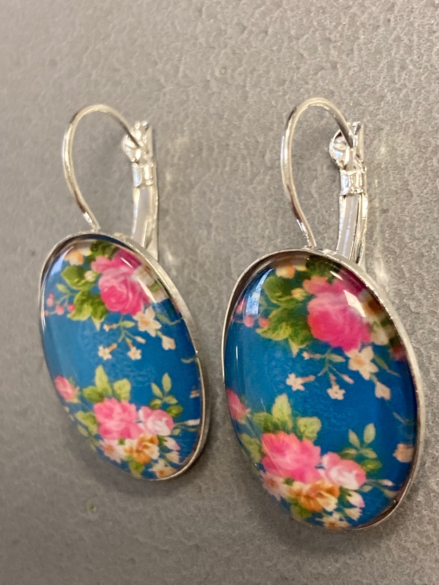 Pink roses garden flowers oval glass cabochon earrings