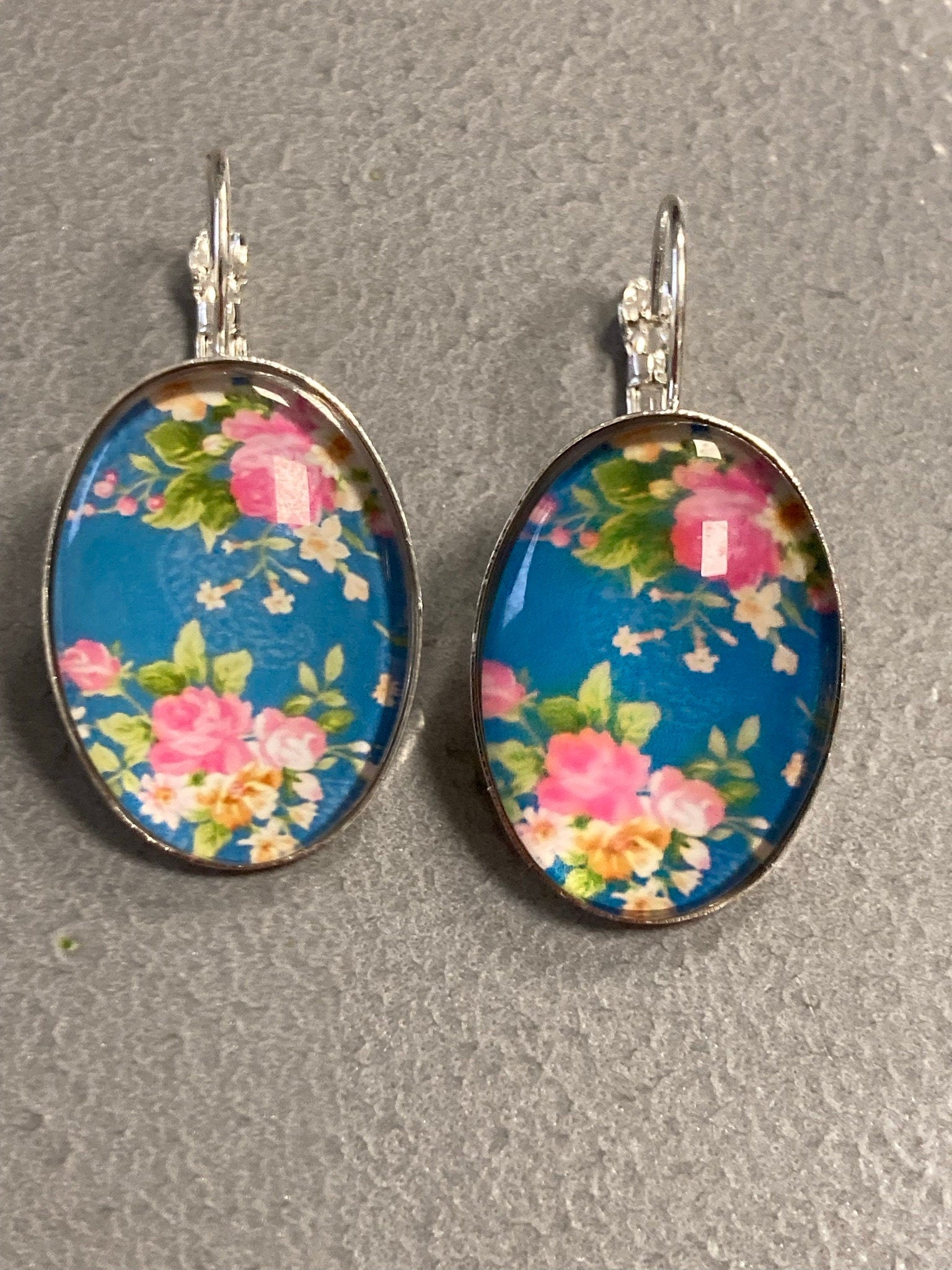 Pink roses garden flowers oval glass cabochon earrings