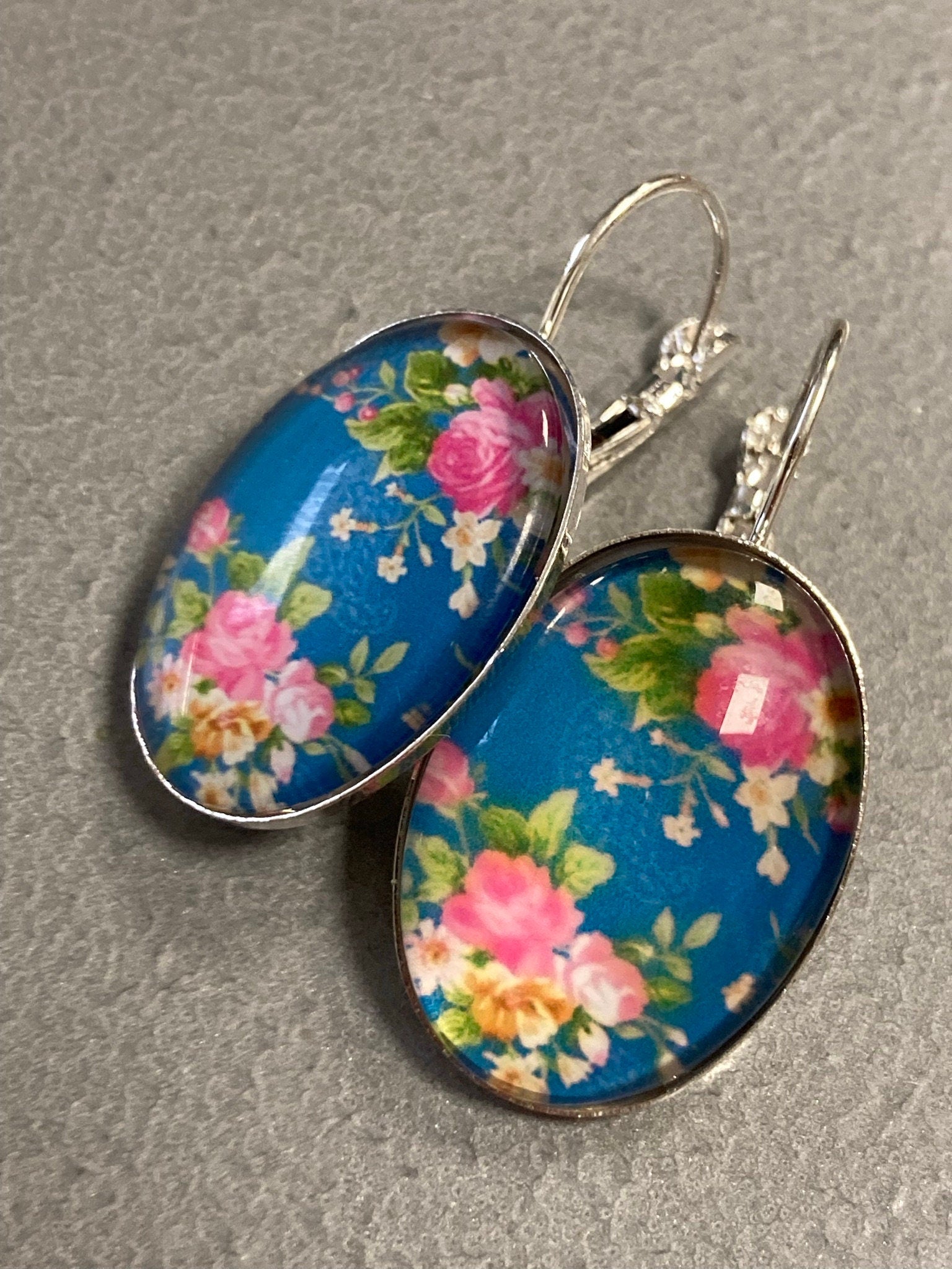 Pink roses garden flowers oval glass cabochon earrings