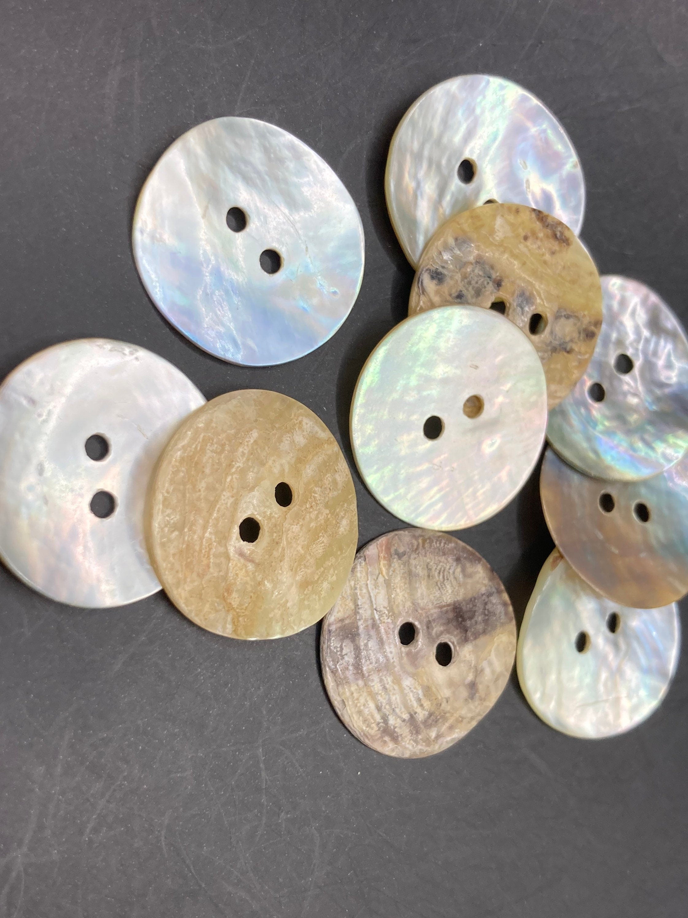 10 x 20mm large round shell MOP Mother of Pearl Buttons