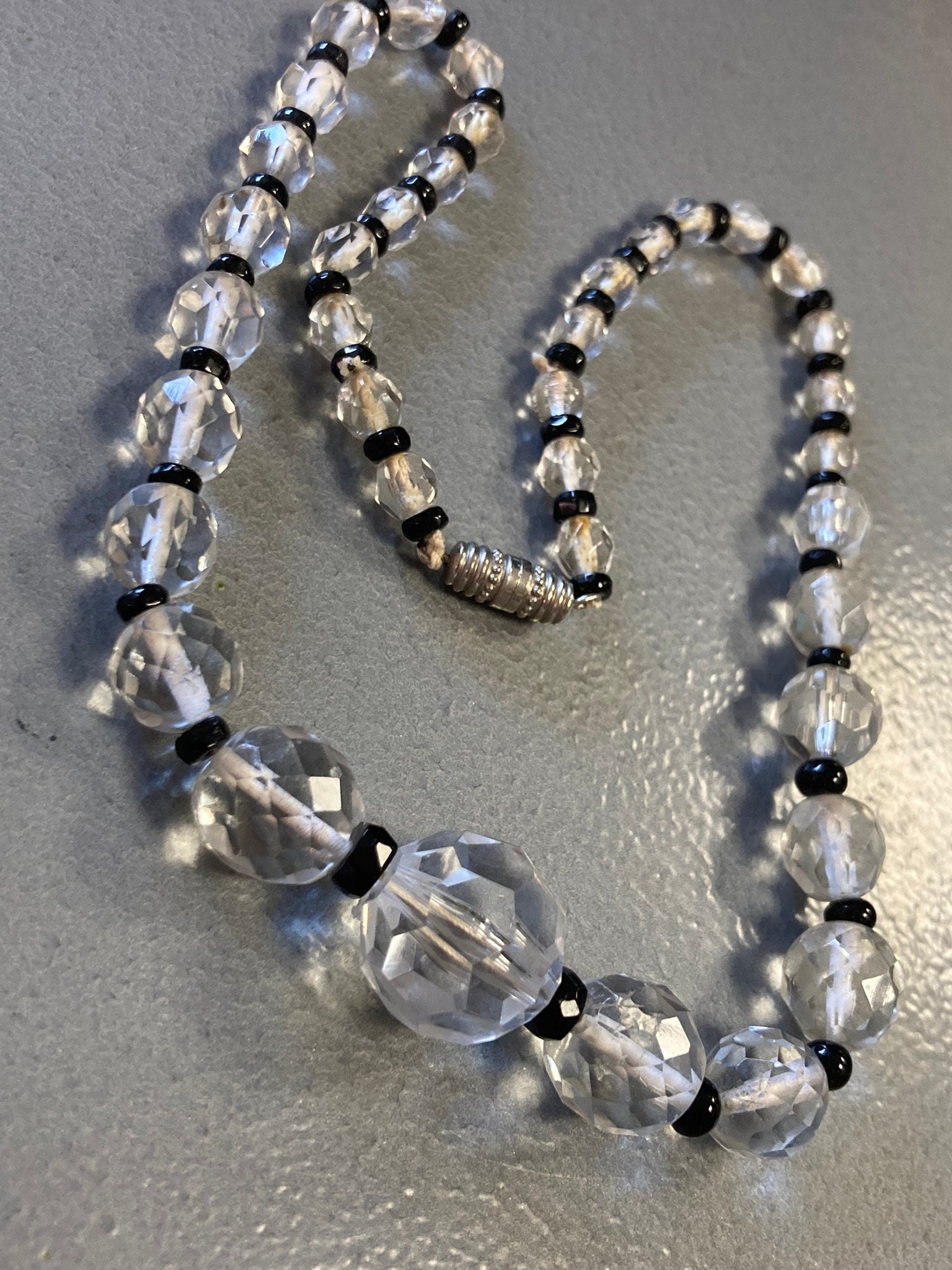 Vintage black and clear monochrome cut glass beaded necklace barrel clasp art deco