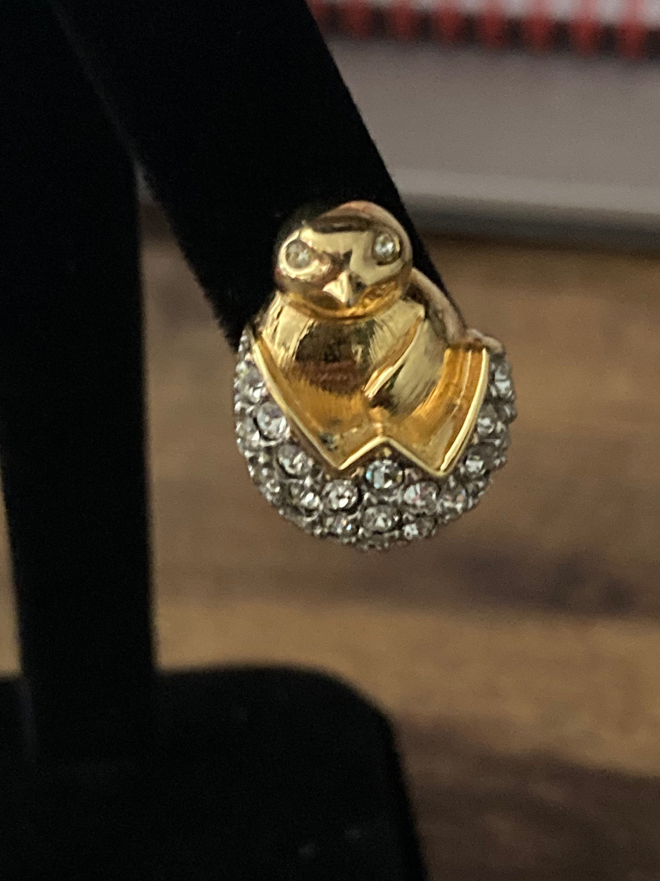 Swan signed Swarovski crystal Easter chicks diamanté clip on earrings and matching brooch jewellery set