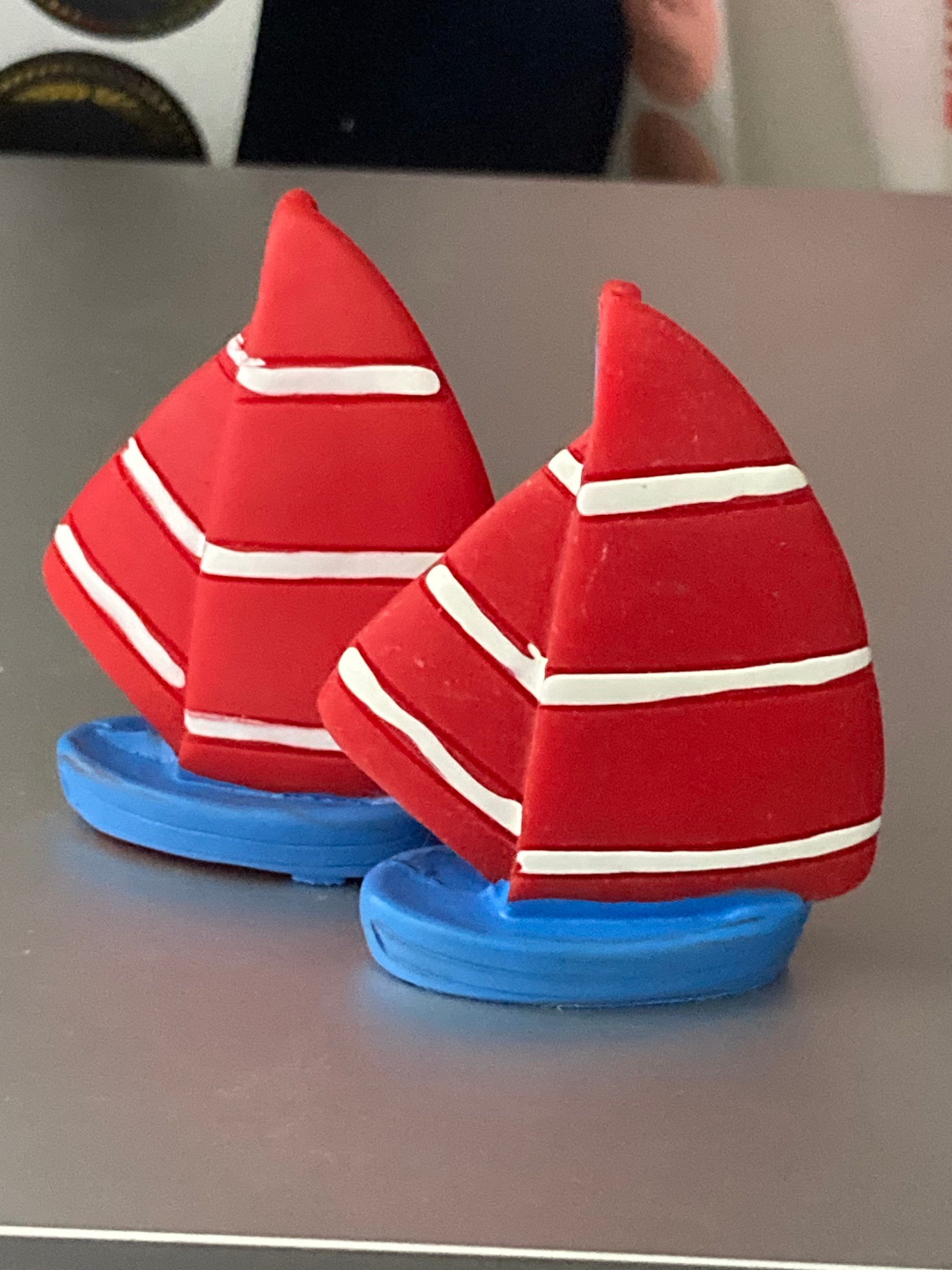 Miniature red Yacht Cake Topper: 5cm Nautical Sailing Boat Decoration