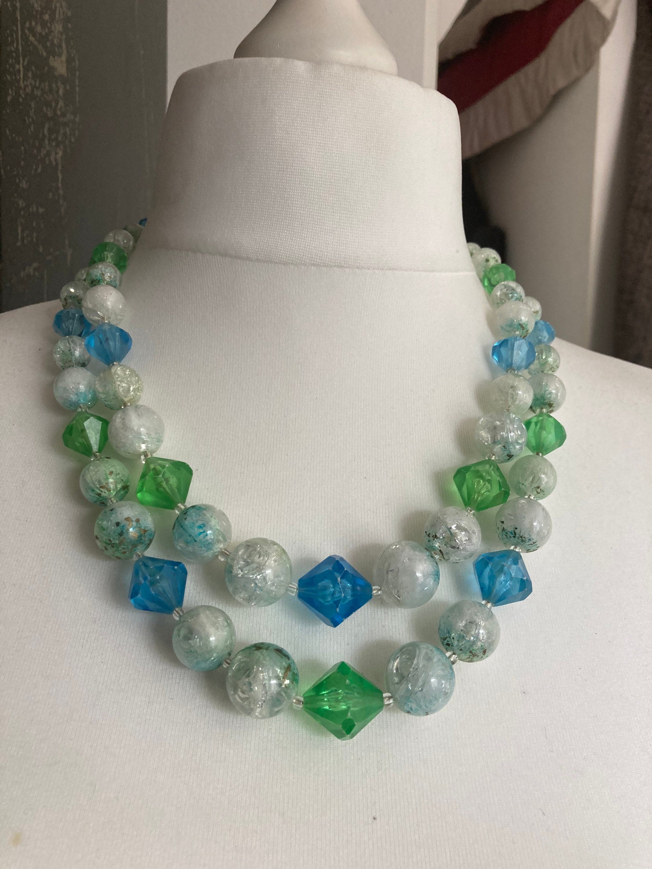Vintage blue green and clear crackle plastic 2 row chunky beaded necklace