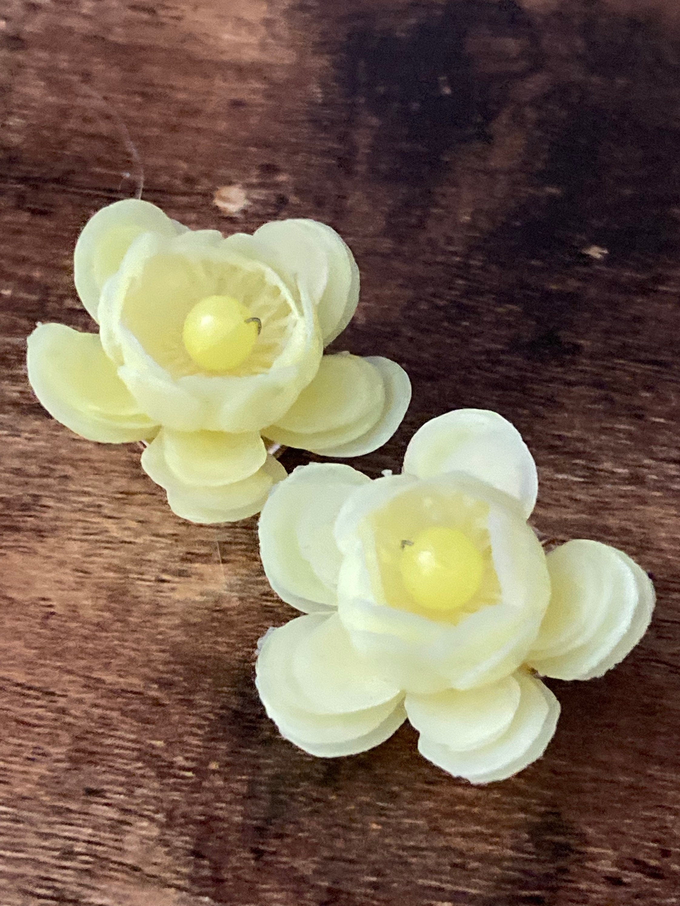 Signed Vintage primrose yellow floral flower soft rubber plastic Clip On Earrings HONG KONG