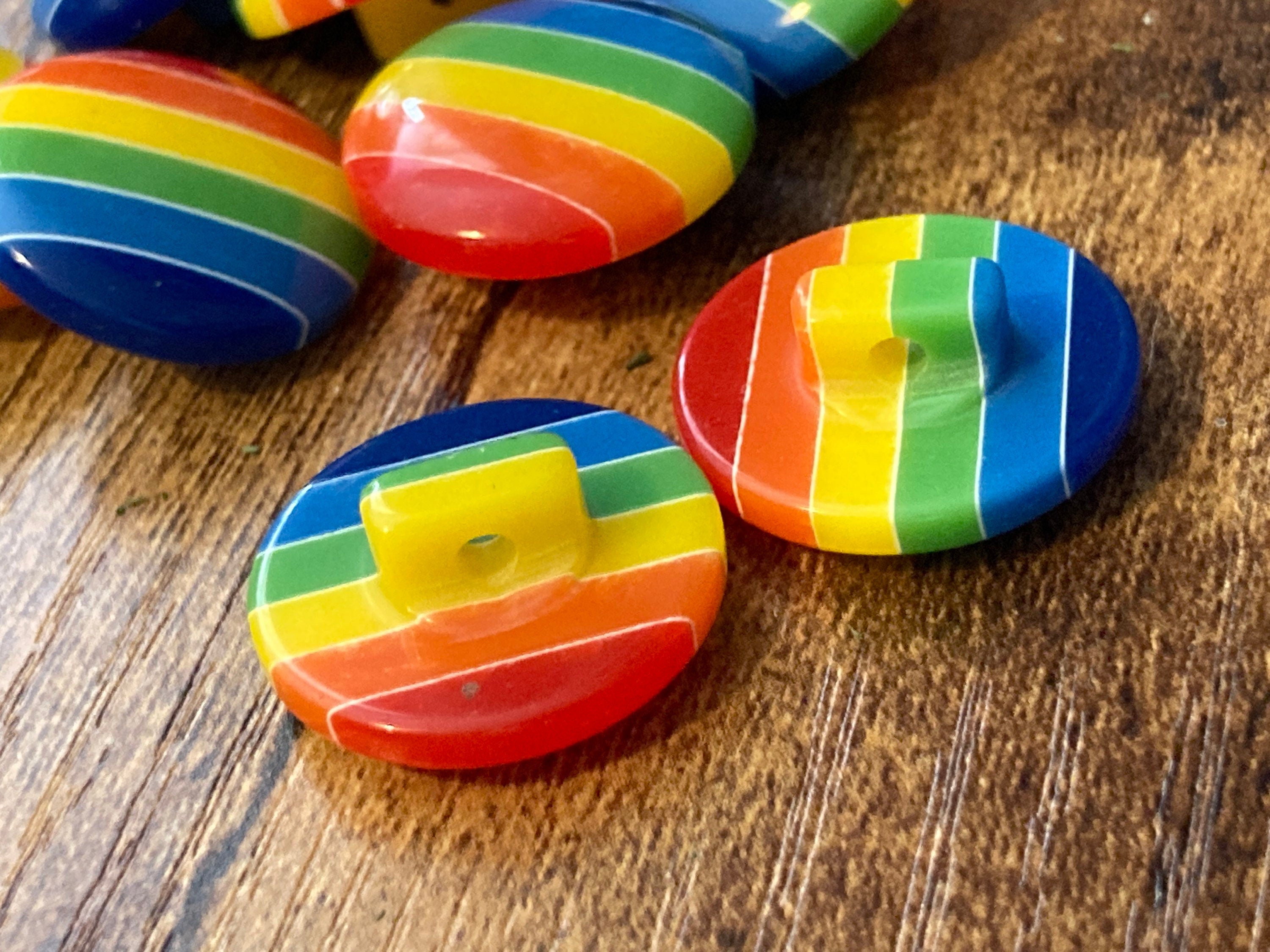 20mm rainbow buttons x 10 plastic