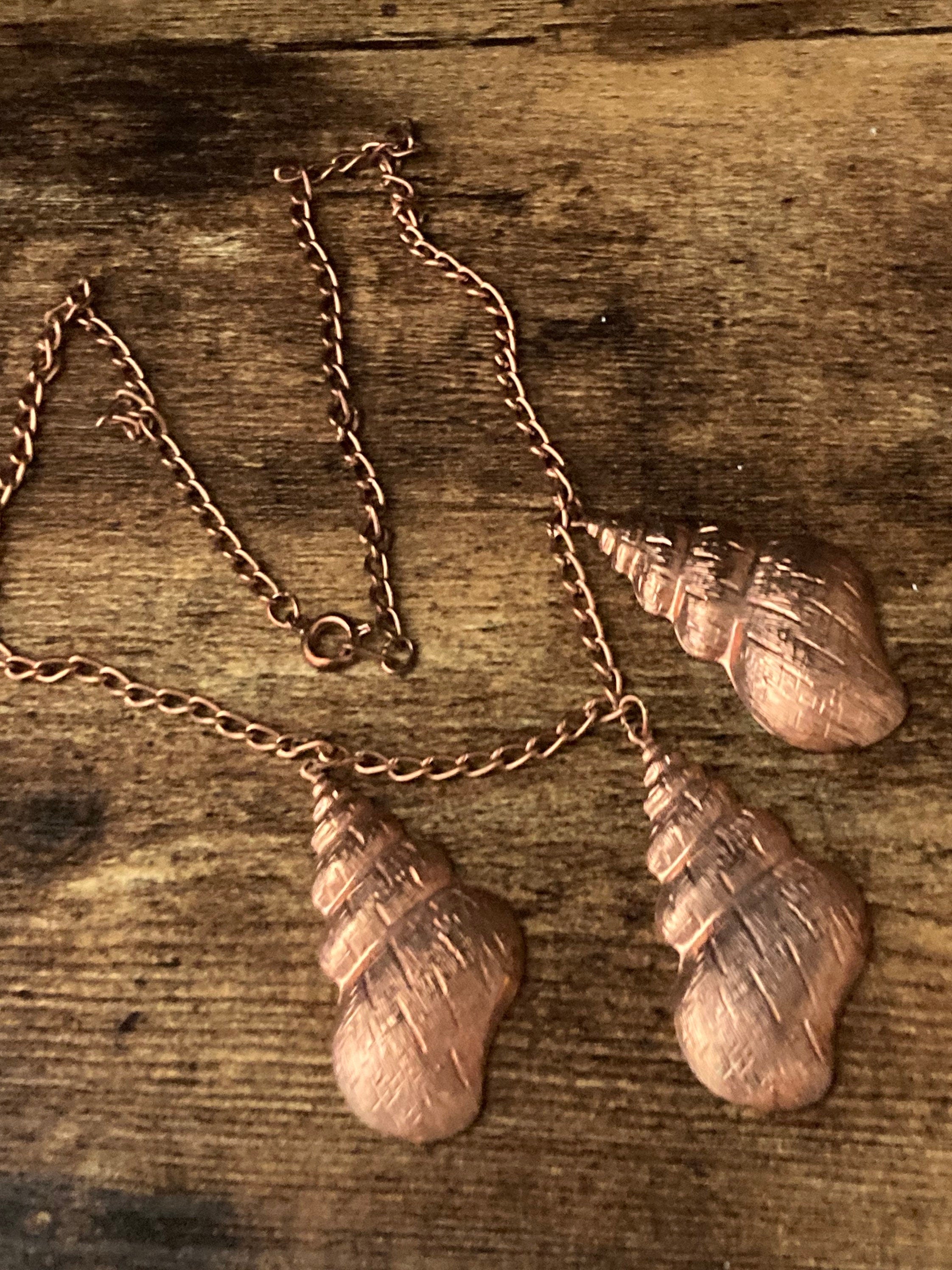 vintage copper tone metal sea shell necklace 42cm