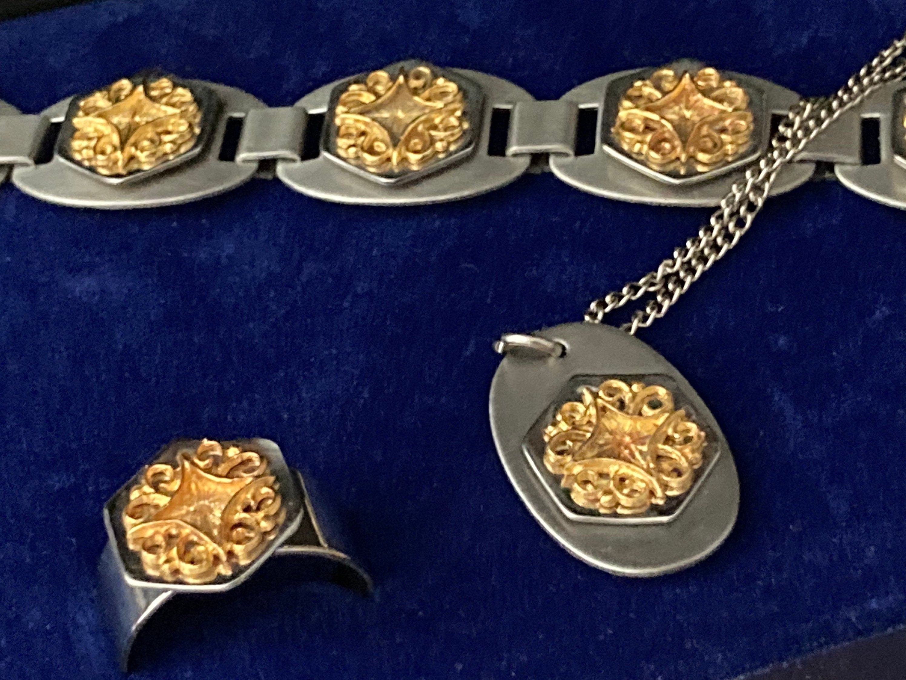 signed PEAKCRAFT vintage retro 1970s jewellery set bracelet ring and pendant necklace