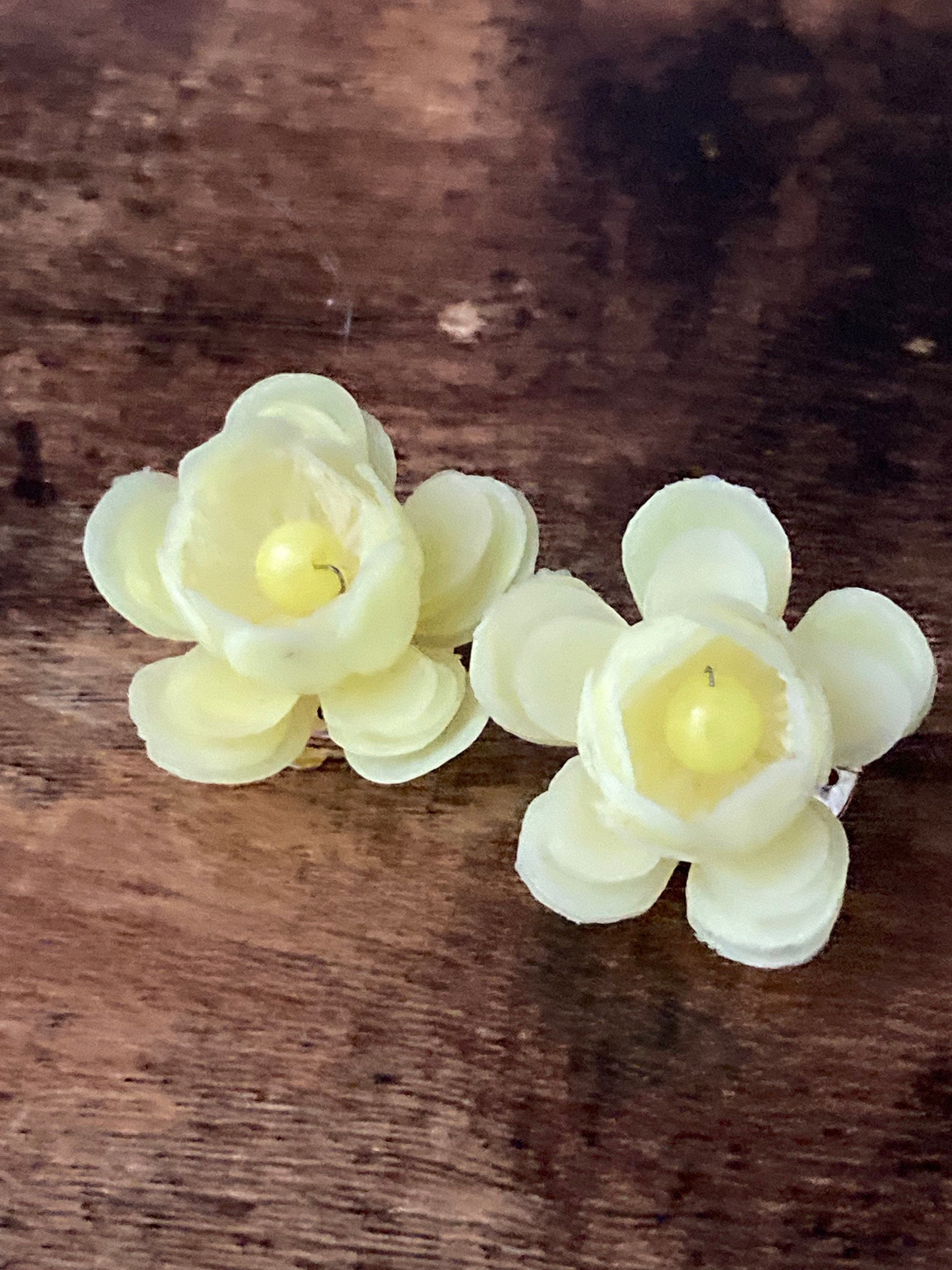Signed Vintage primrose yellow floral flower soft rubber plastic Clip On Earrings HONG KONG
