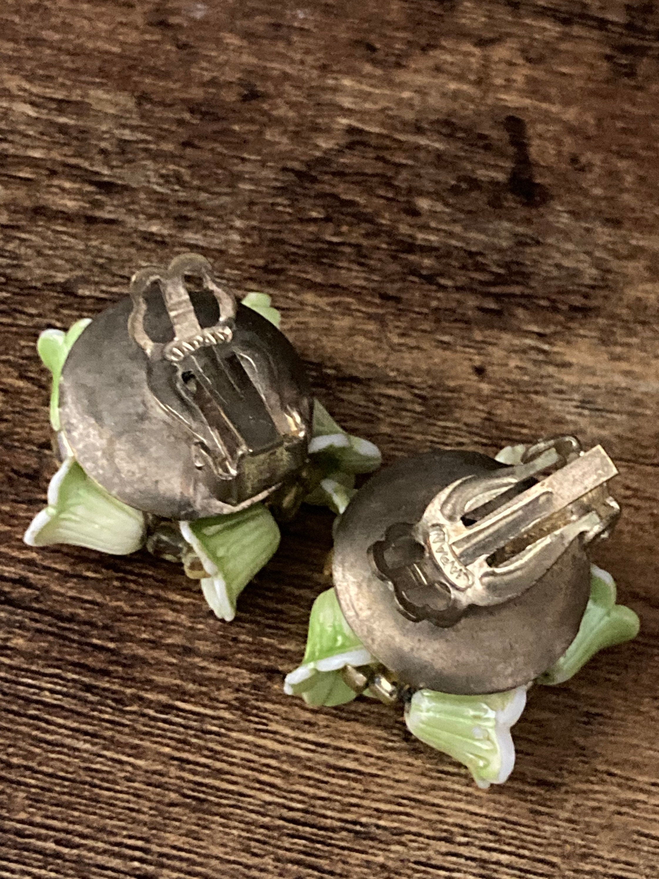 Signed JAPAN Vintage pastel green floral plastic beaded Cluster flower Clip On Earrings