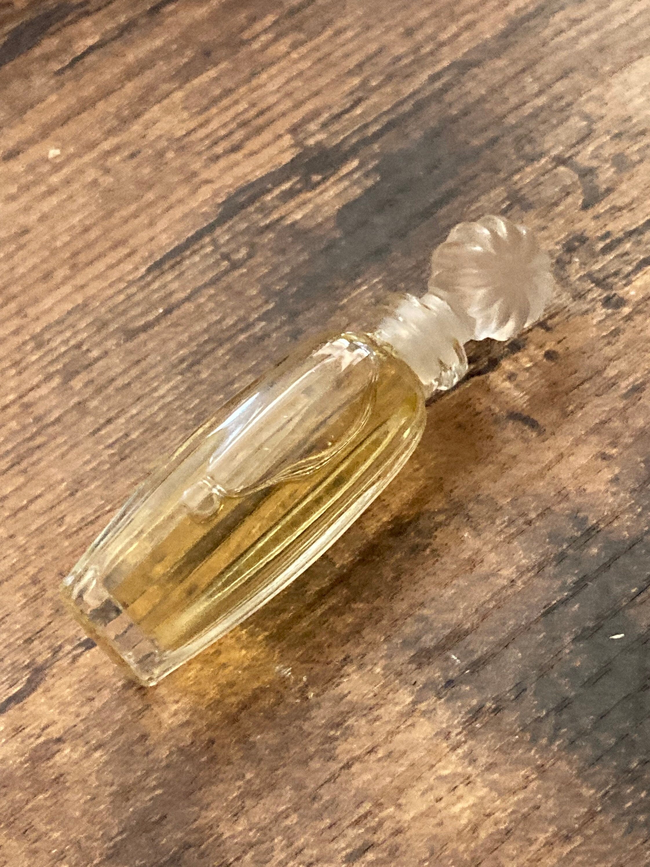 1970s Valentino 10mm miniature ladies eau de toilette perfume