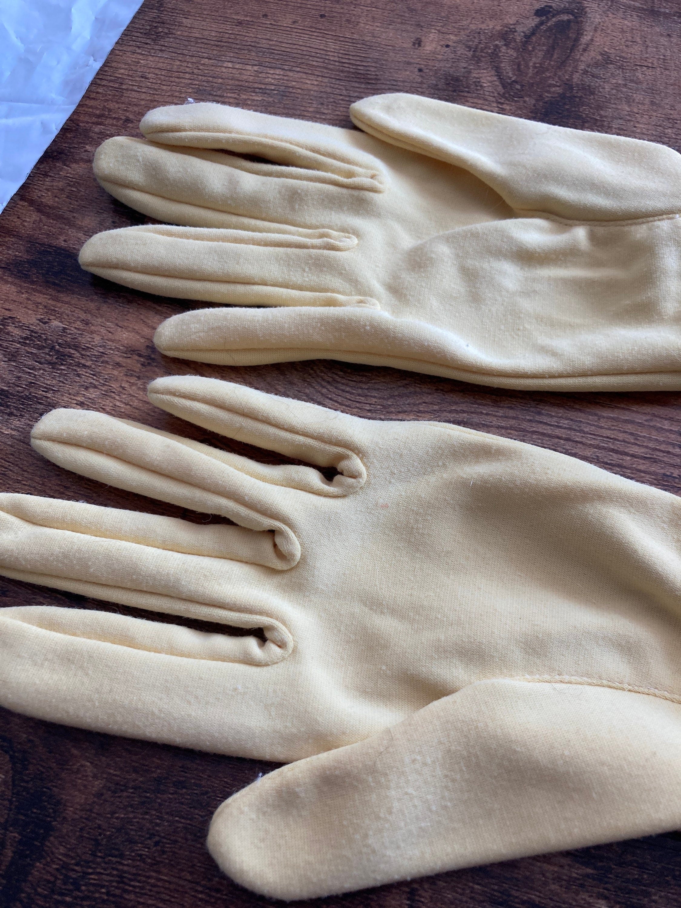 Primrose Yellow size 7 medium vintage day gloves formal