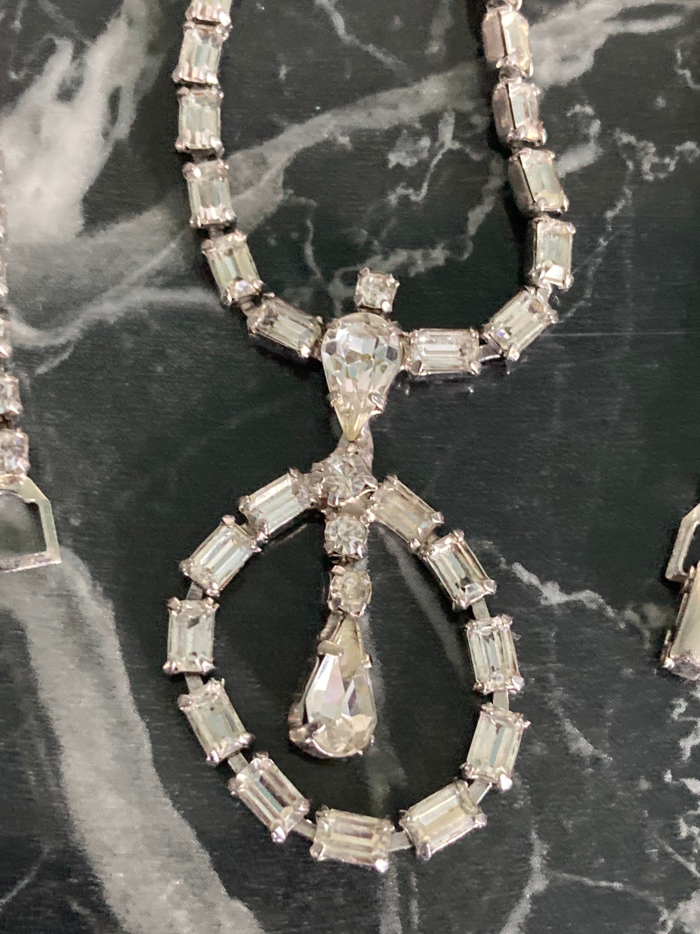 Vintage diamanté rhinestone crystal silver tone necklace