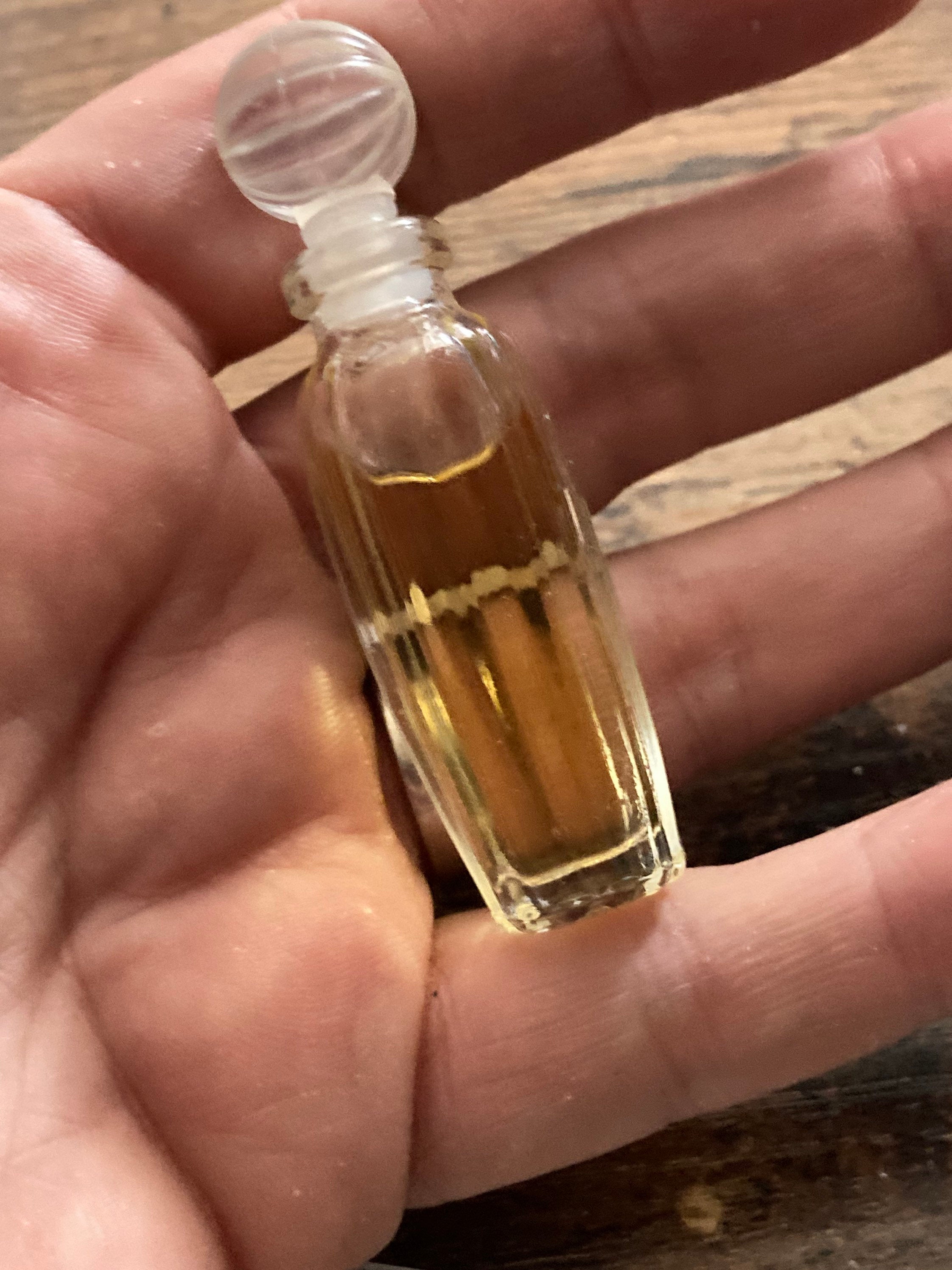 1970s Valentino 10mm miniature ladies eau de toilette perfume