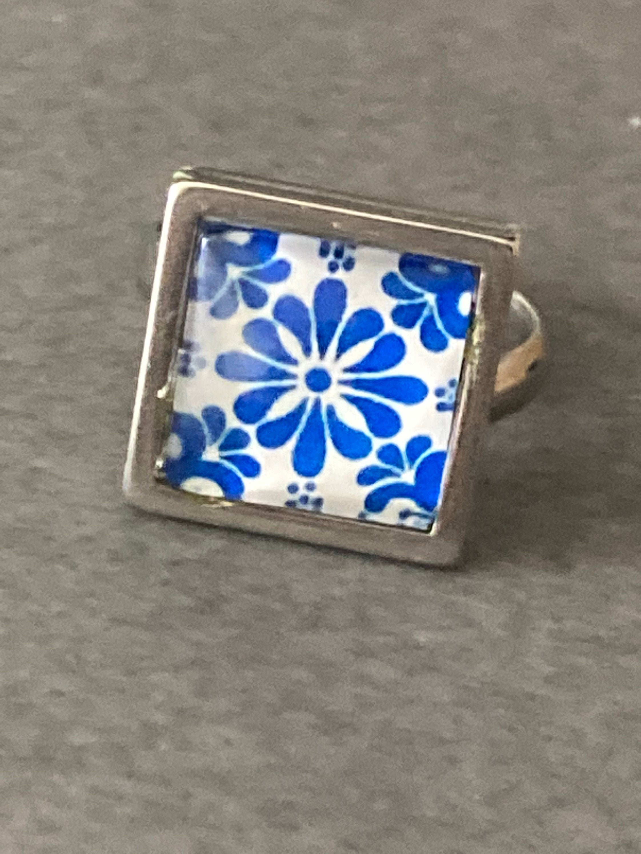 Handmade Stainless Steel Adjustable Ring: Blue & White Tile Cabochon