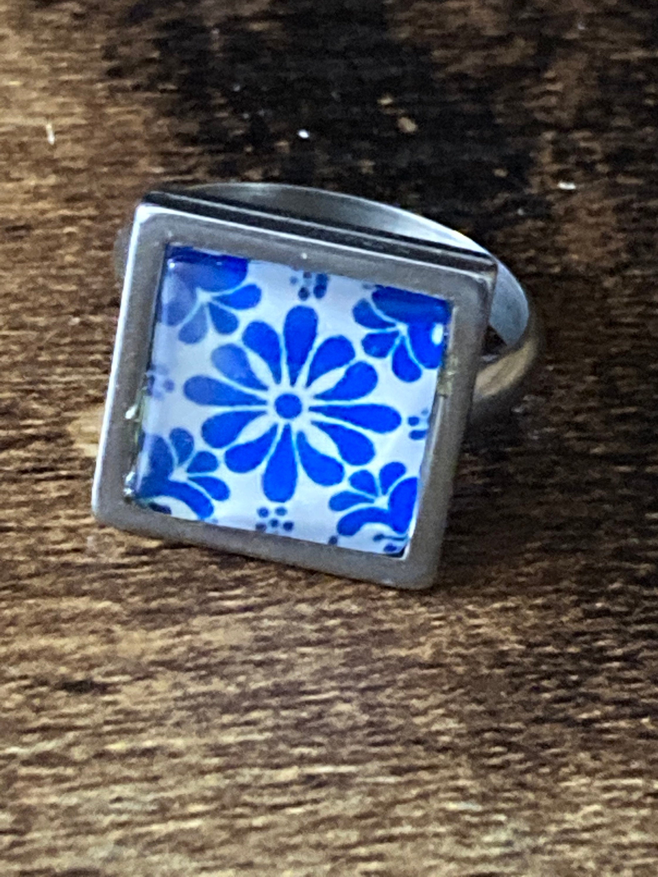 Handmade Stainless Steel Adjustable Ring: Blue & White Tile Cabochon