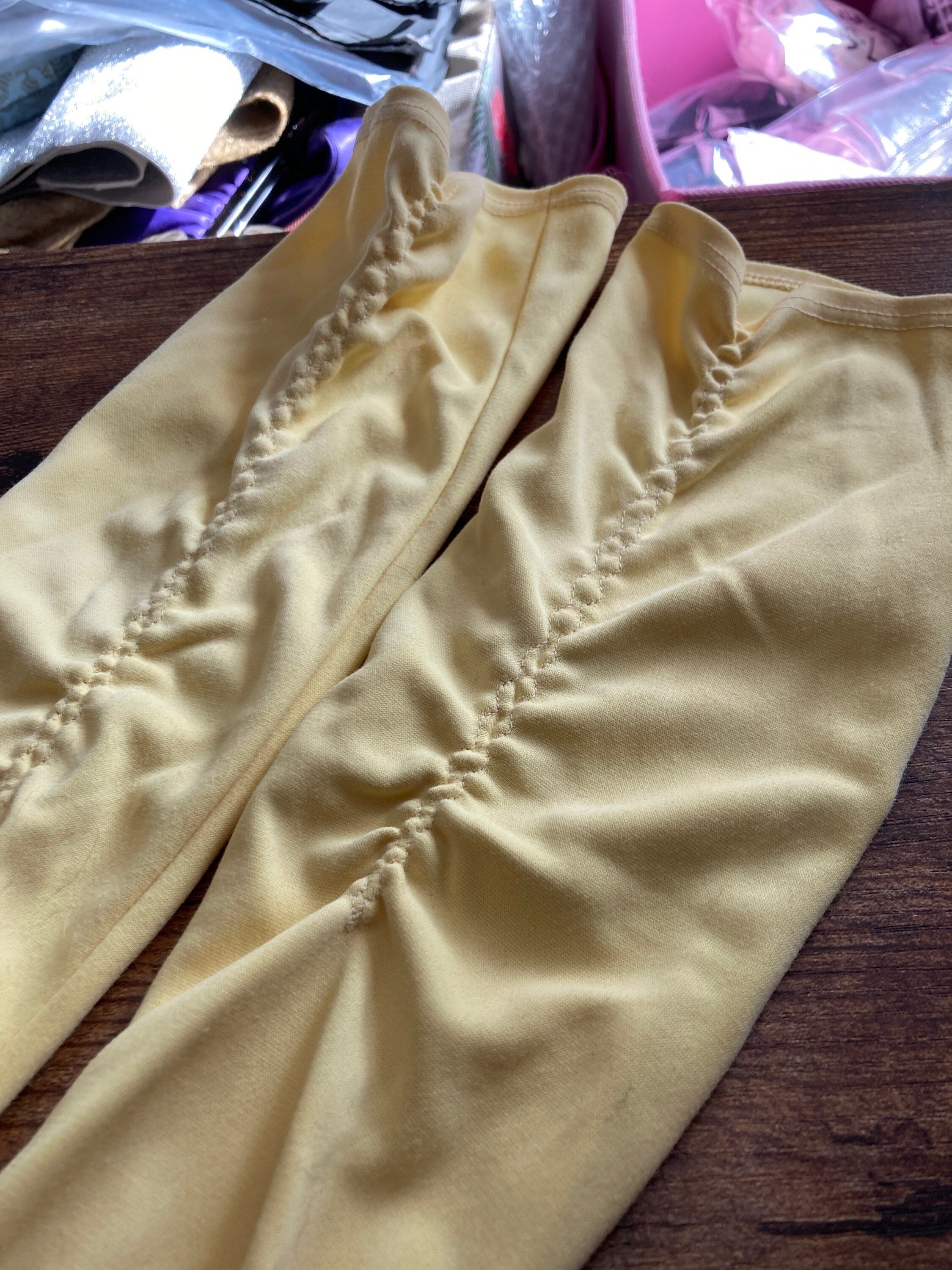 Primrose Yellow size 7 medium vintage day gloves formal