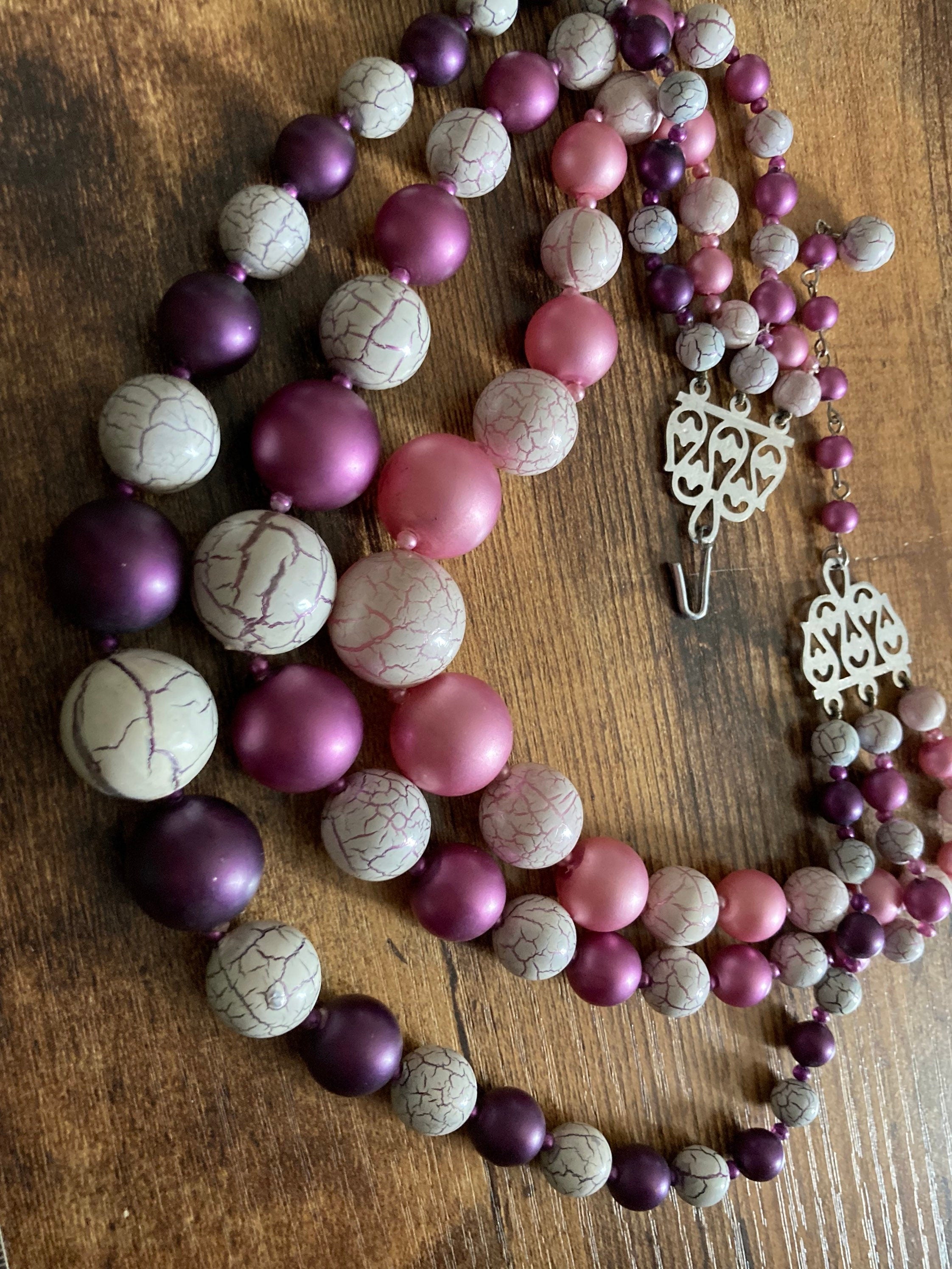 HONG KONG Vintage 1960s pink purple crackle glaze plastic pearl beaded Multistrand necklace
