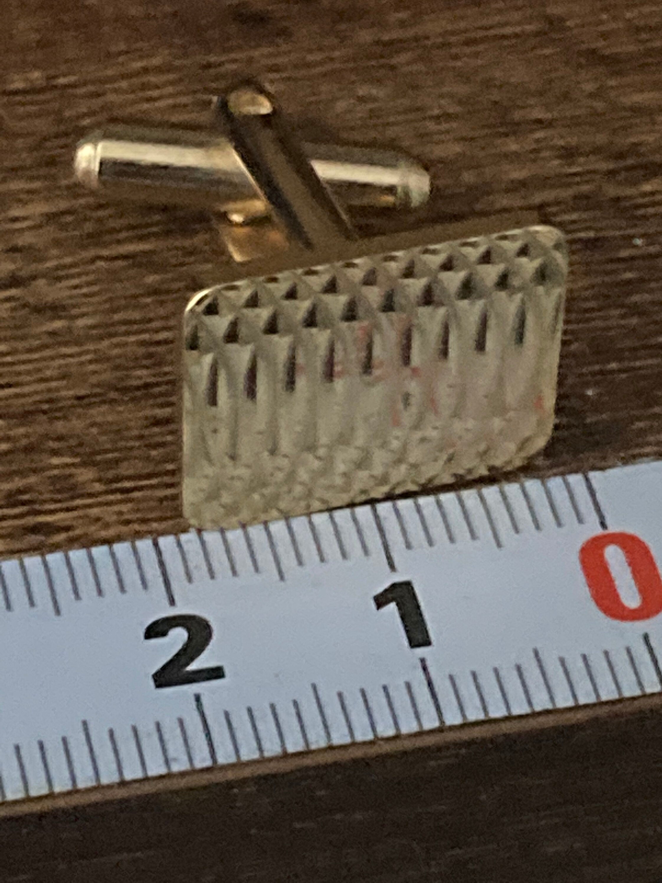 modernist men’s gold tone textured plain cufflinks vintage