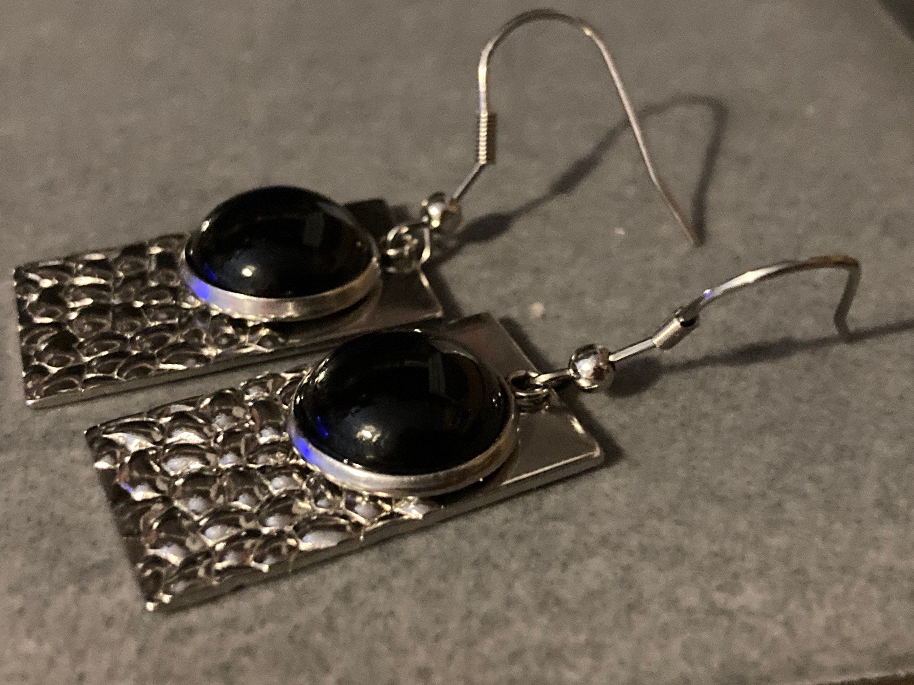 Black agate gemstone dangly earrings stainless steel planished metal
