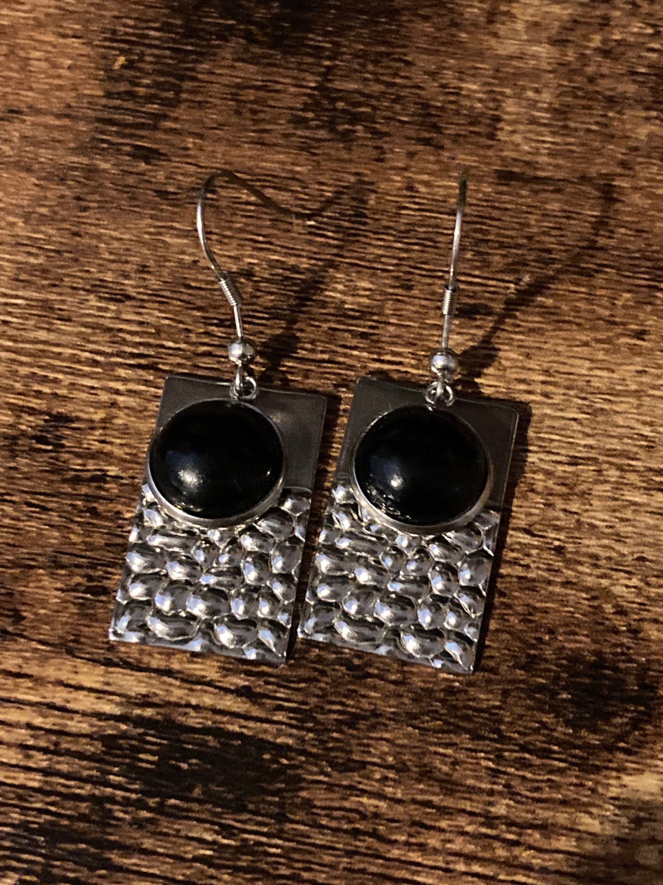 Black agate gemstone dangly earrings stainless steel planished metal