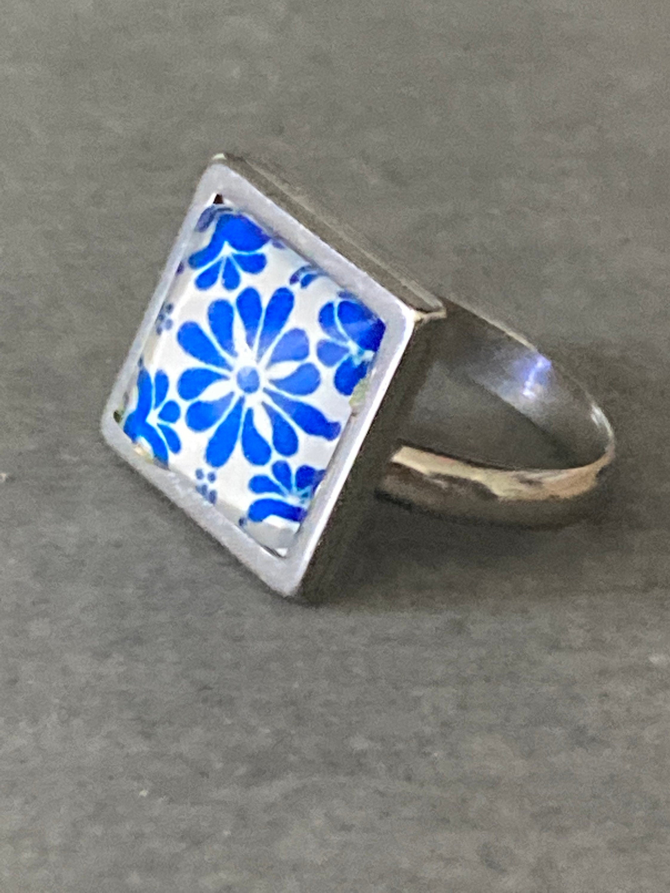 Handmade Stainless Steel Adjustable Ring: Blue & White Tile Cabochon