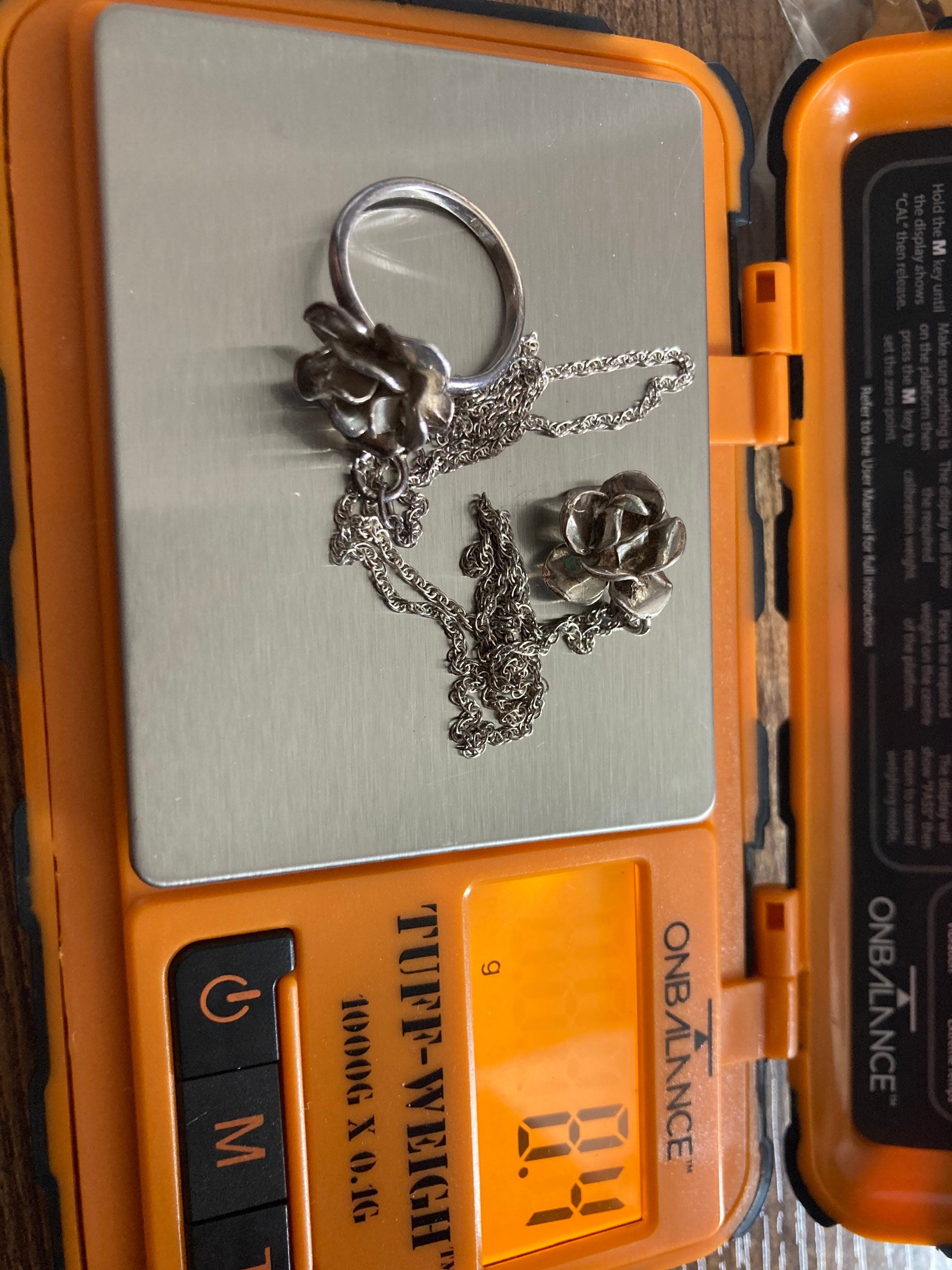 Sterling Silver Rose Ring and Pendant Set - 44cm Chain