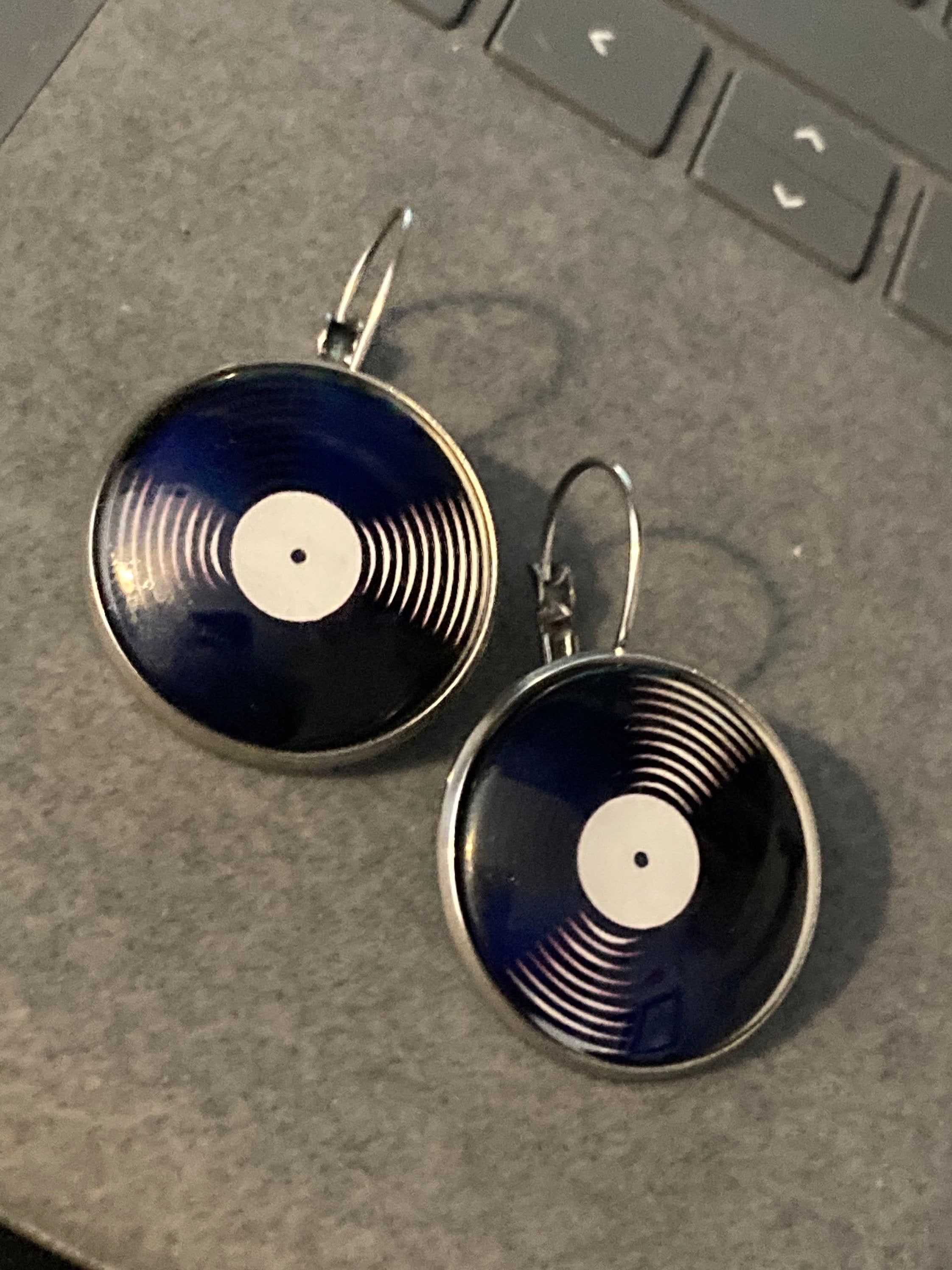 Large Vinyl record drop earrings 2.5cm Retro style Black white