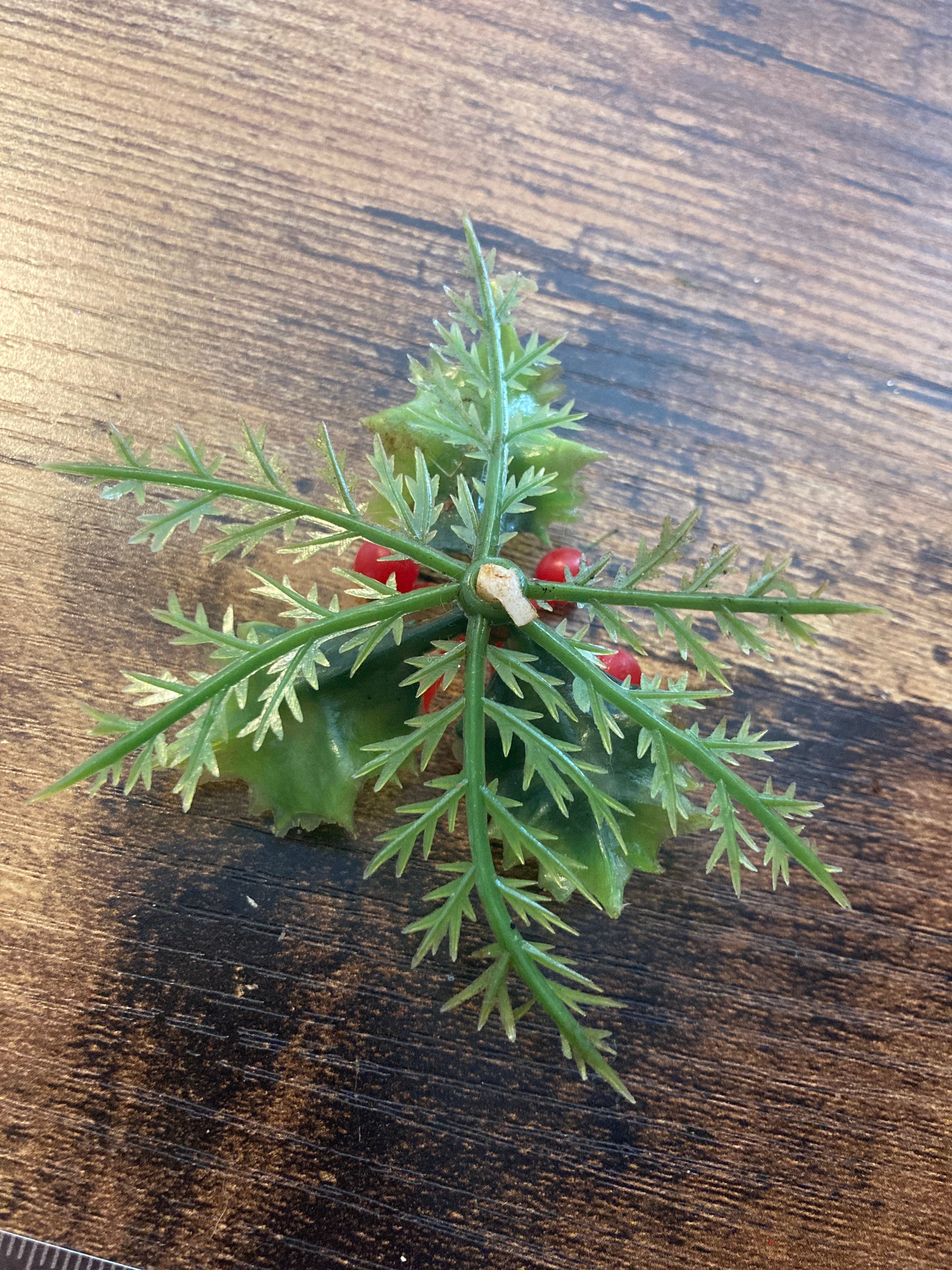 1 x true Vintage 1960s 8cm holly berry sprigs Christmas Yule log cake topper