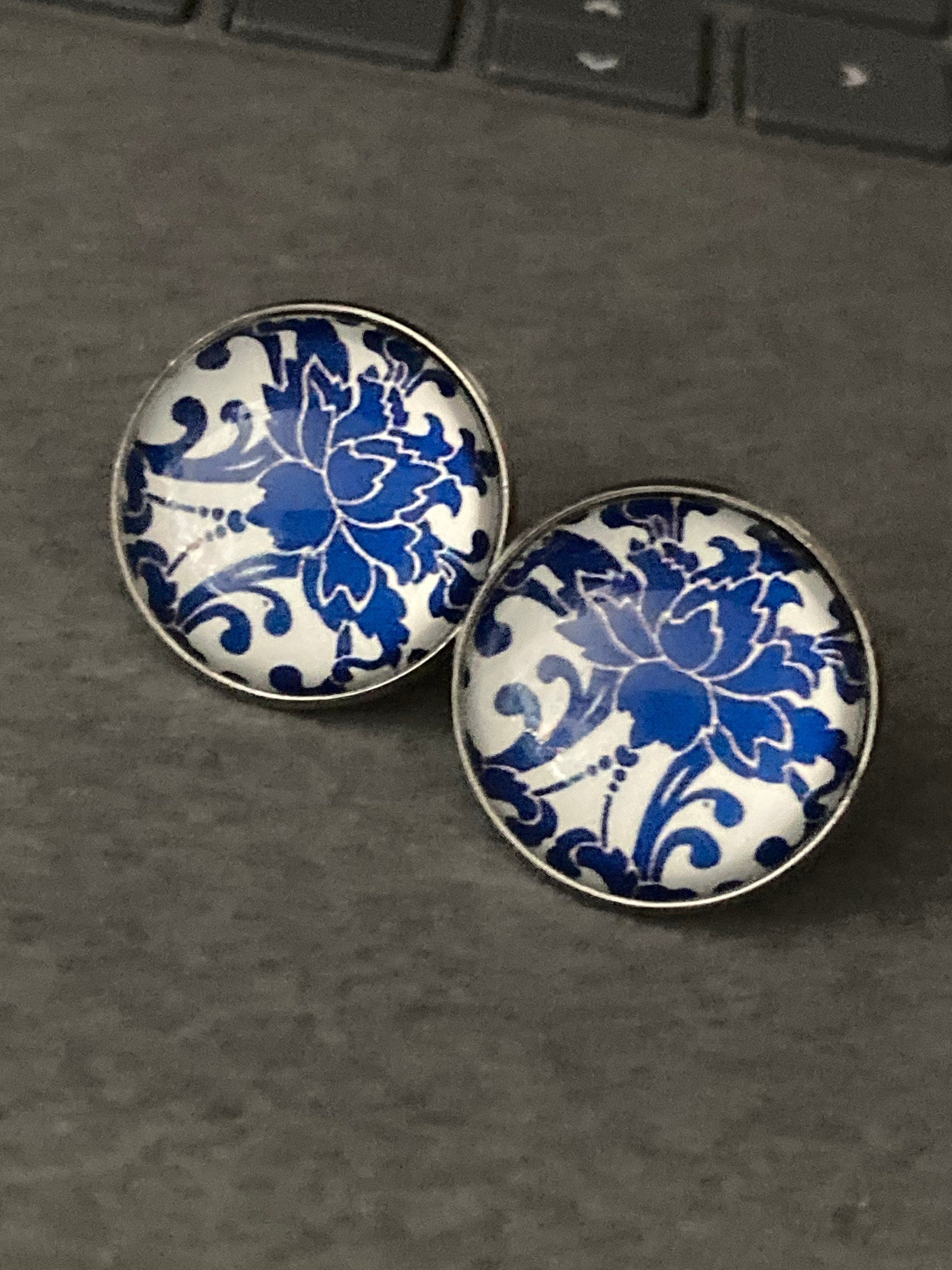 round blue and white earrings floral print glass stainless steel studs