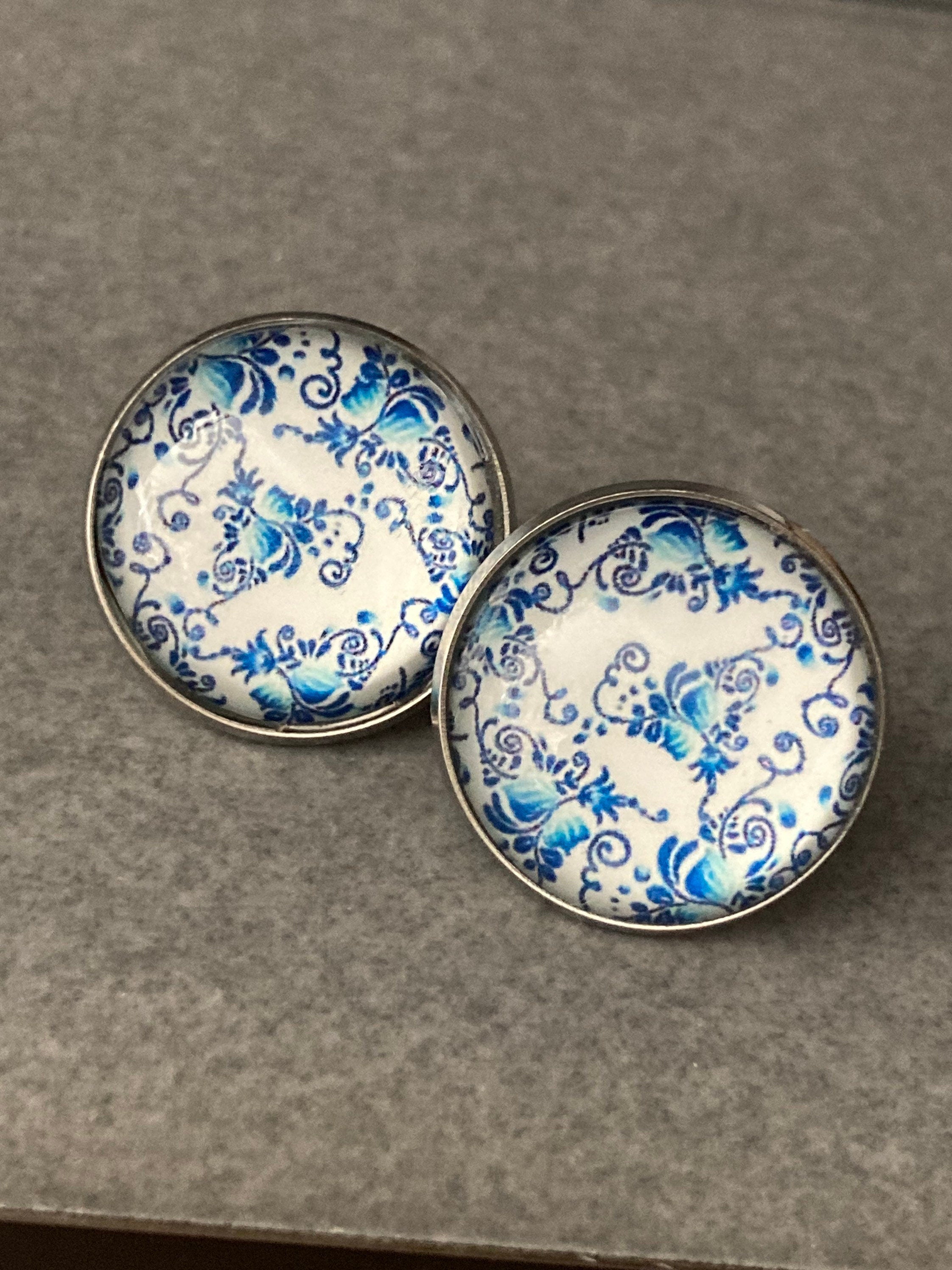 blue and white earrings floral print round glass stainless steel studs