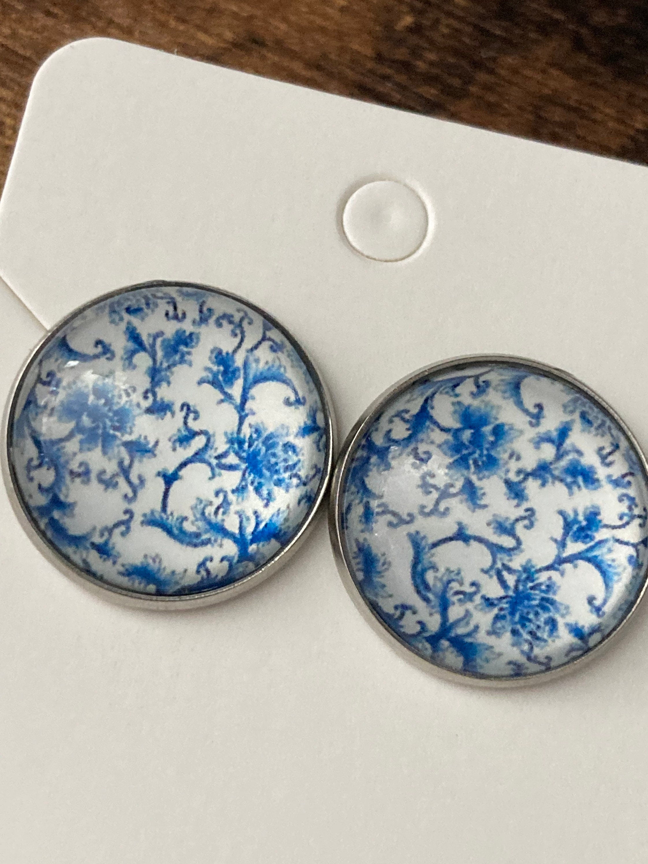 blue and white earrings floral print round glass stainless steel studs