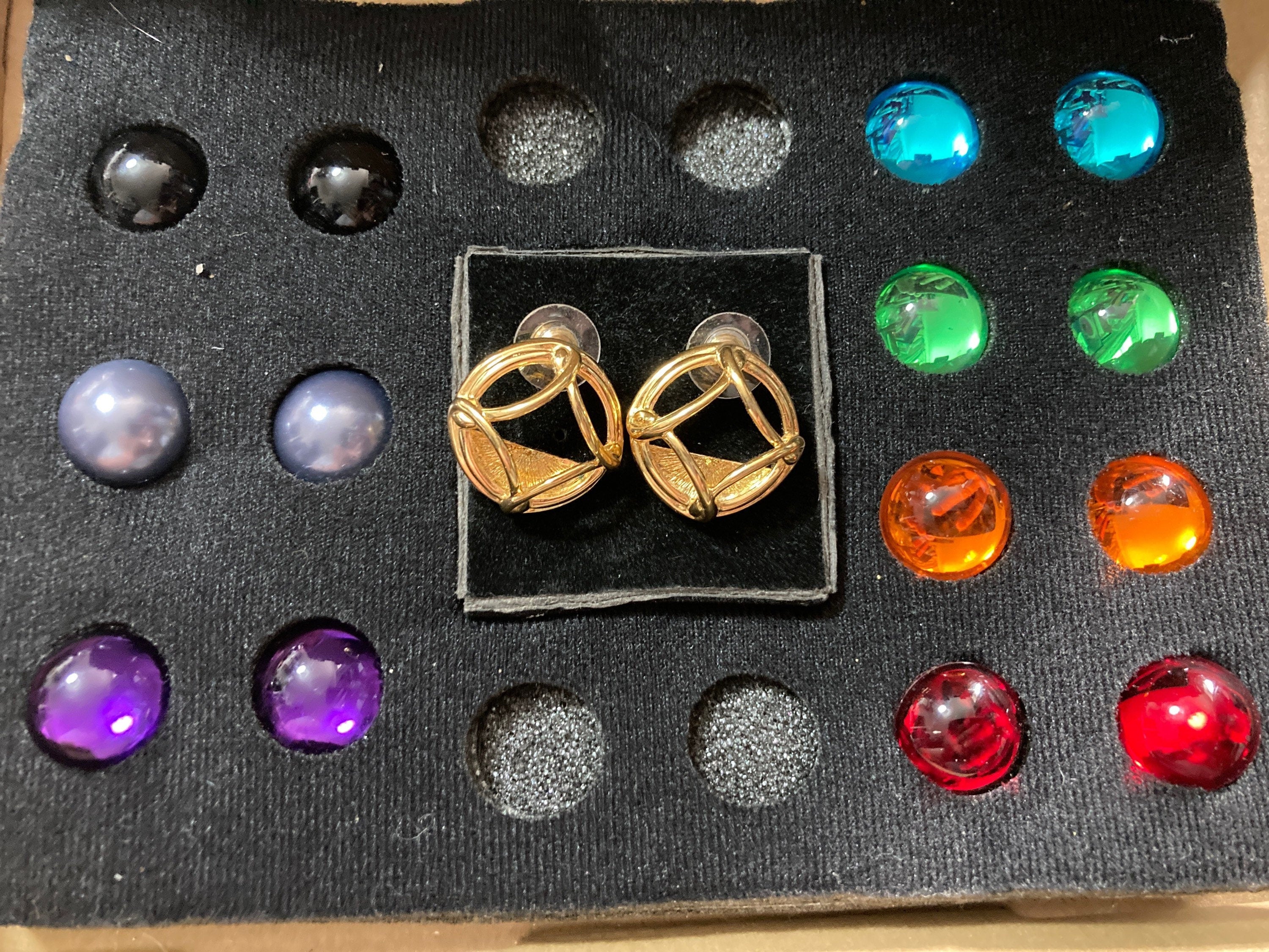 Signed Joan rivers pierced earring set of 7 pairs interchangeable studs