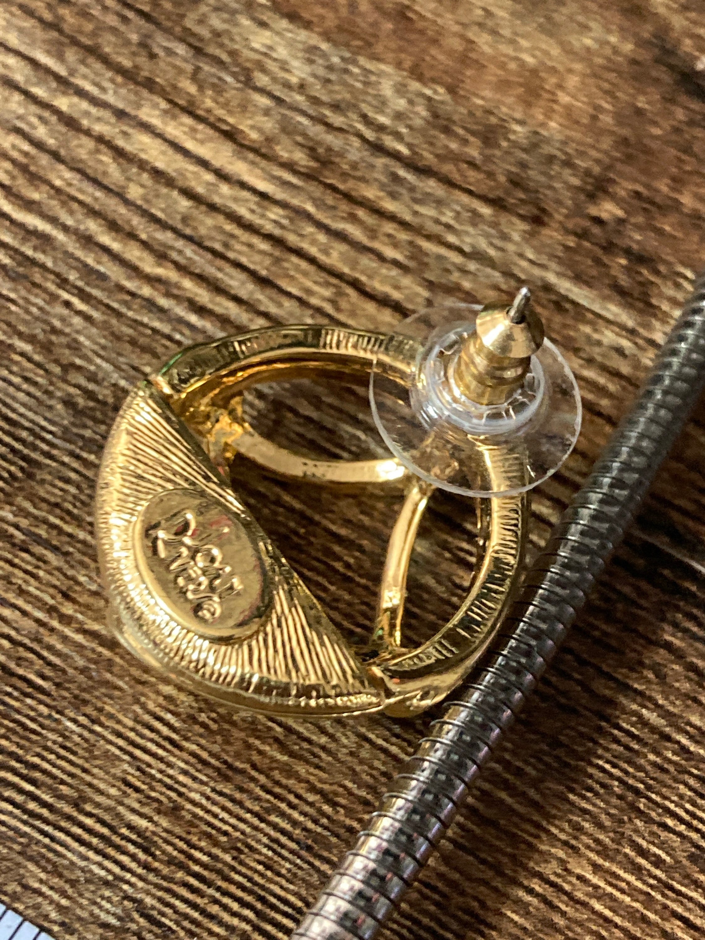 Signed Joan rivers pierced earring set of 7 pairs interchangeable studs