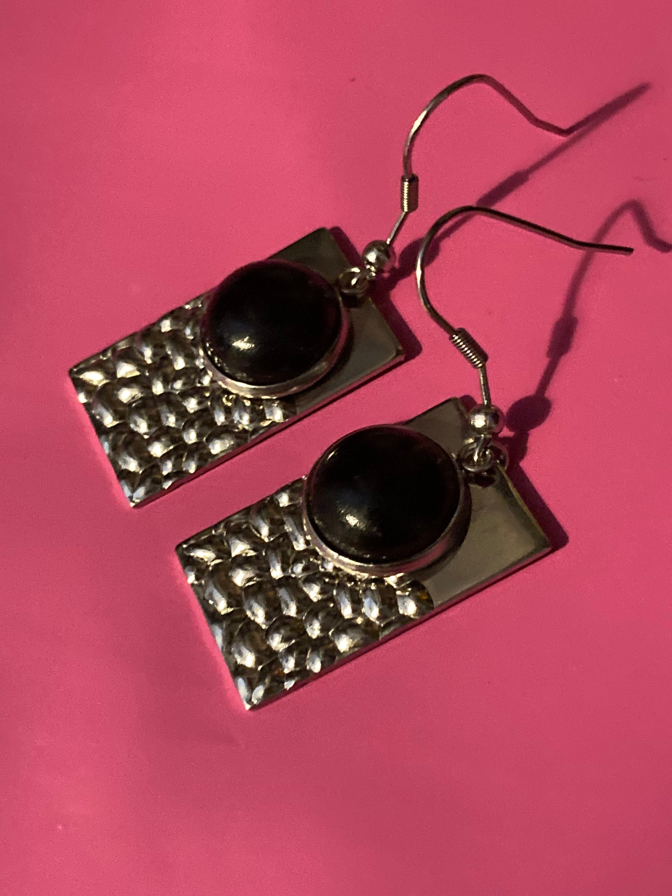 Black agate gemstone dangly earrings stainless steel planished metal