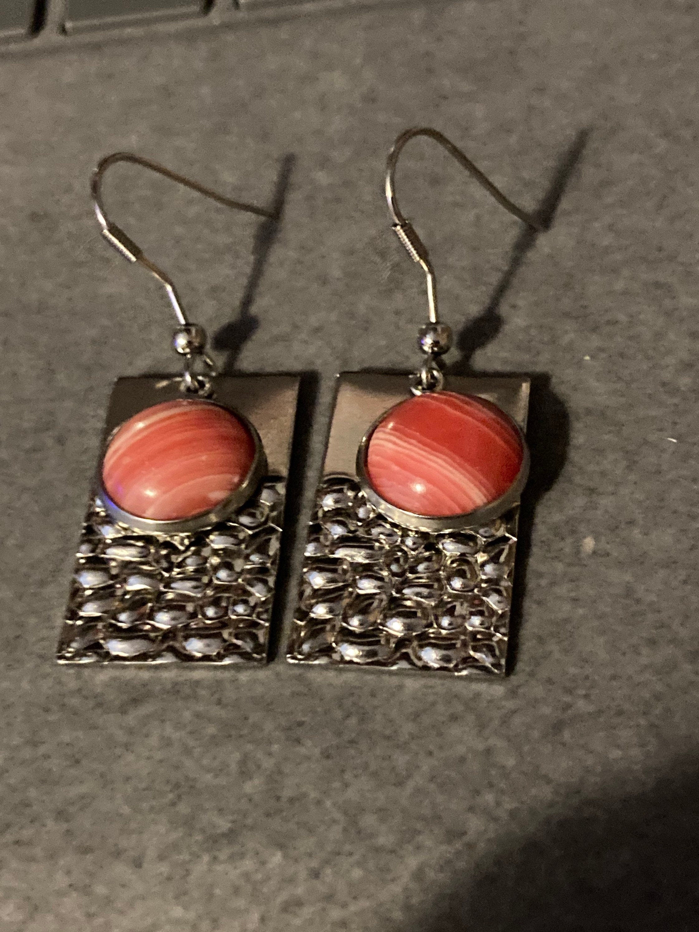 Pink agate gemstone dangly earrings stainless steel modernist planished metal