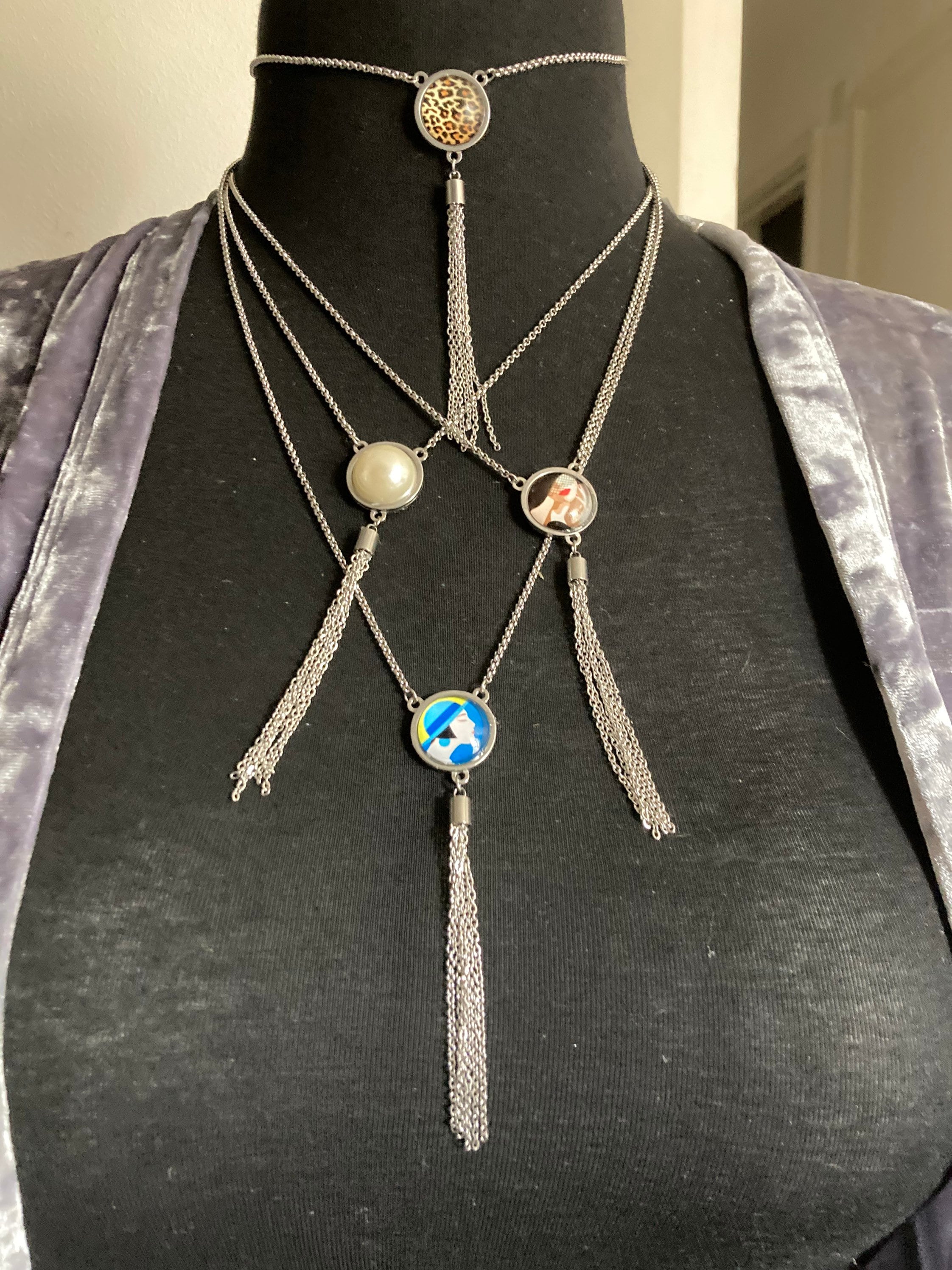 Art Deco lady silver tassel lariat necklace