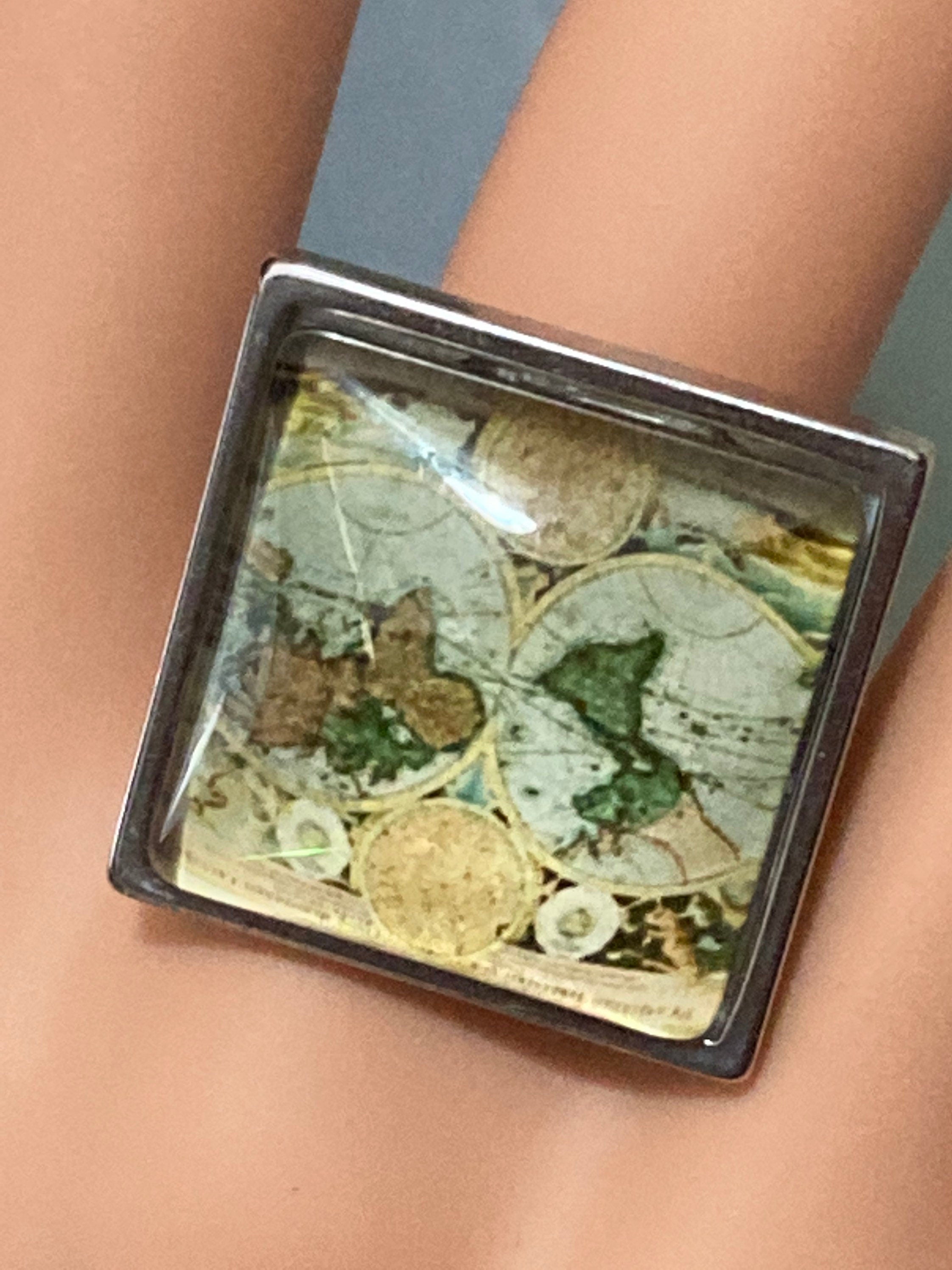 Old world map oversized ring silver tone 2cm square glass cabochon adjustable size